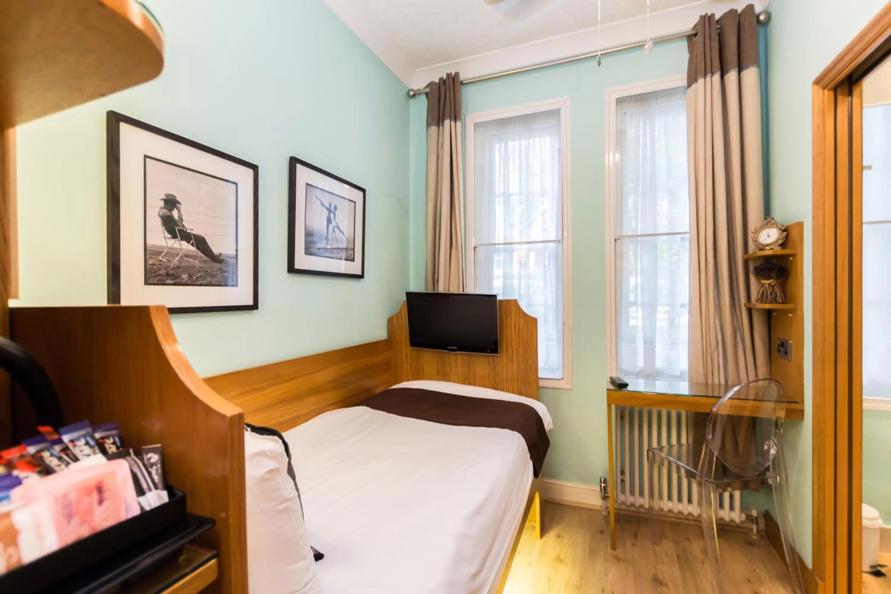 Bedroom in Arosfa Hotel London by Compass Hospitality