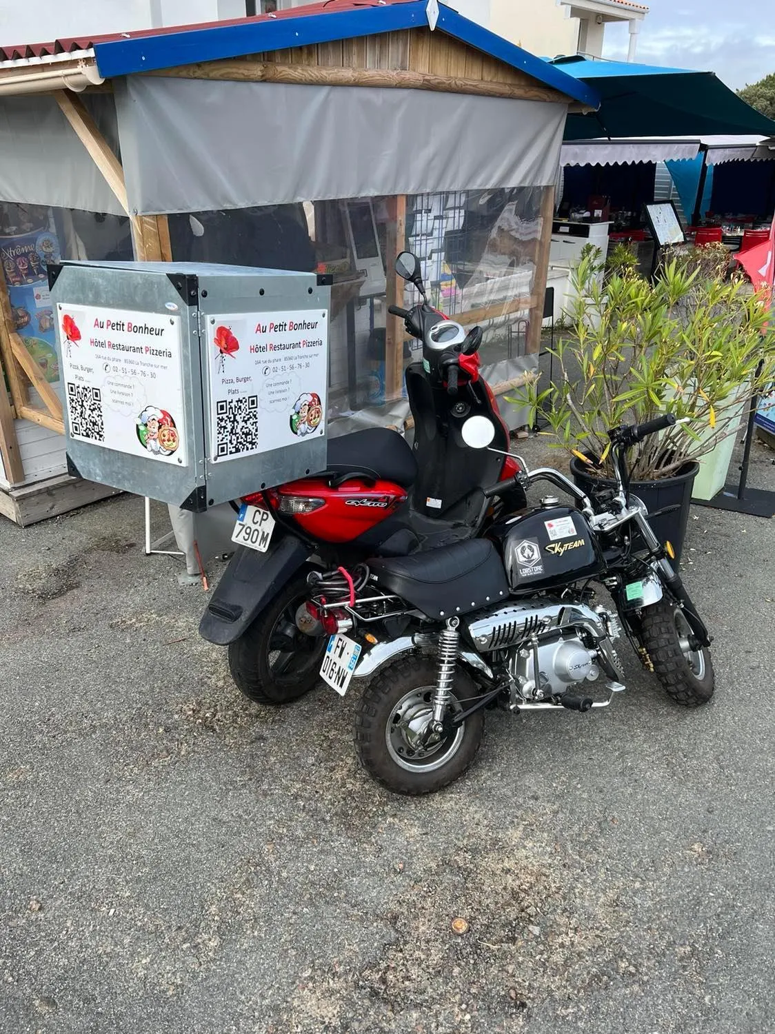 Day in Au Petit Bonheur