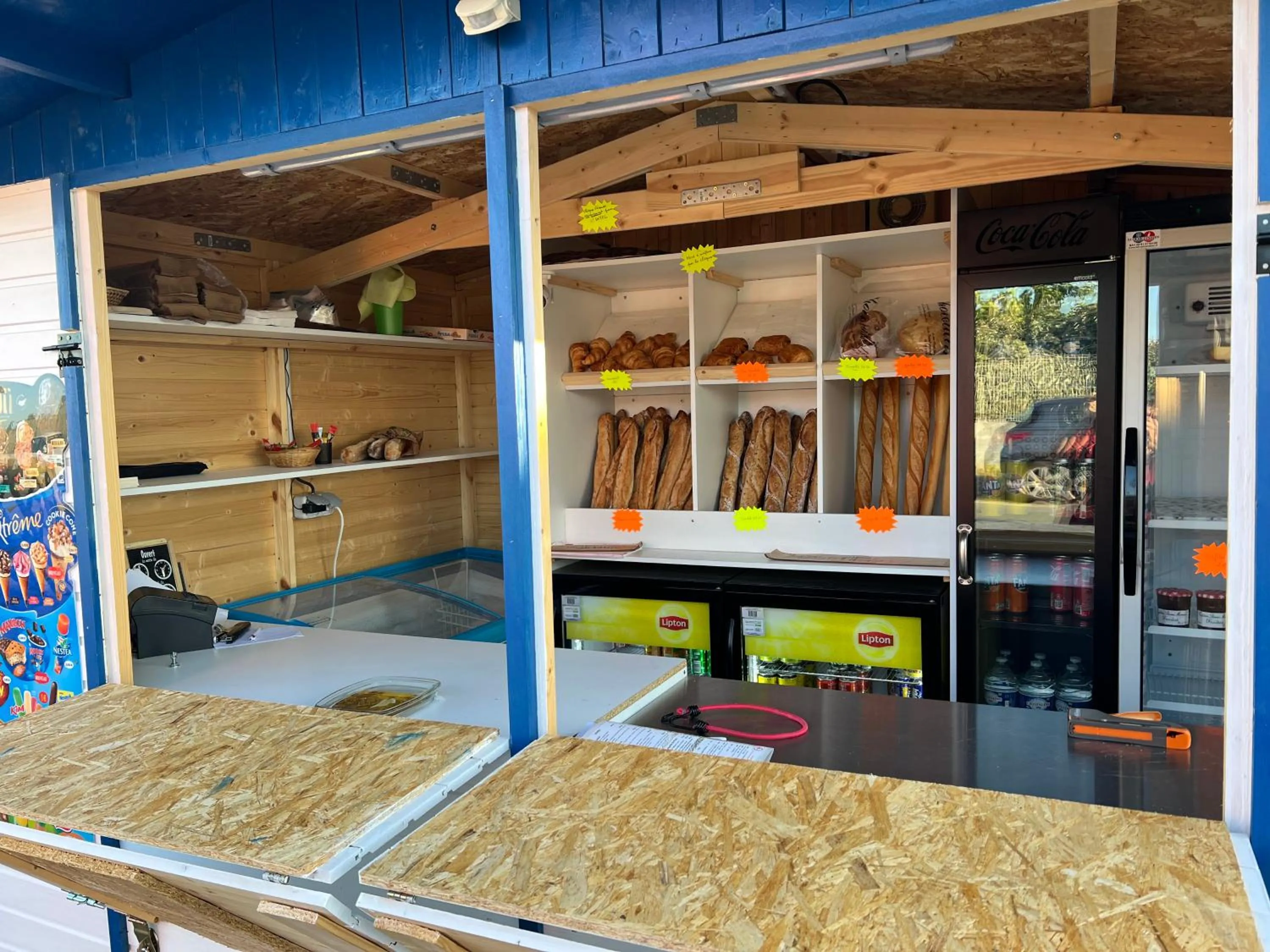 Food in Au Petit Bonheur