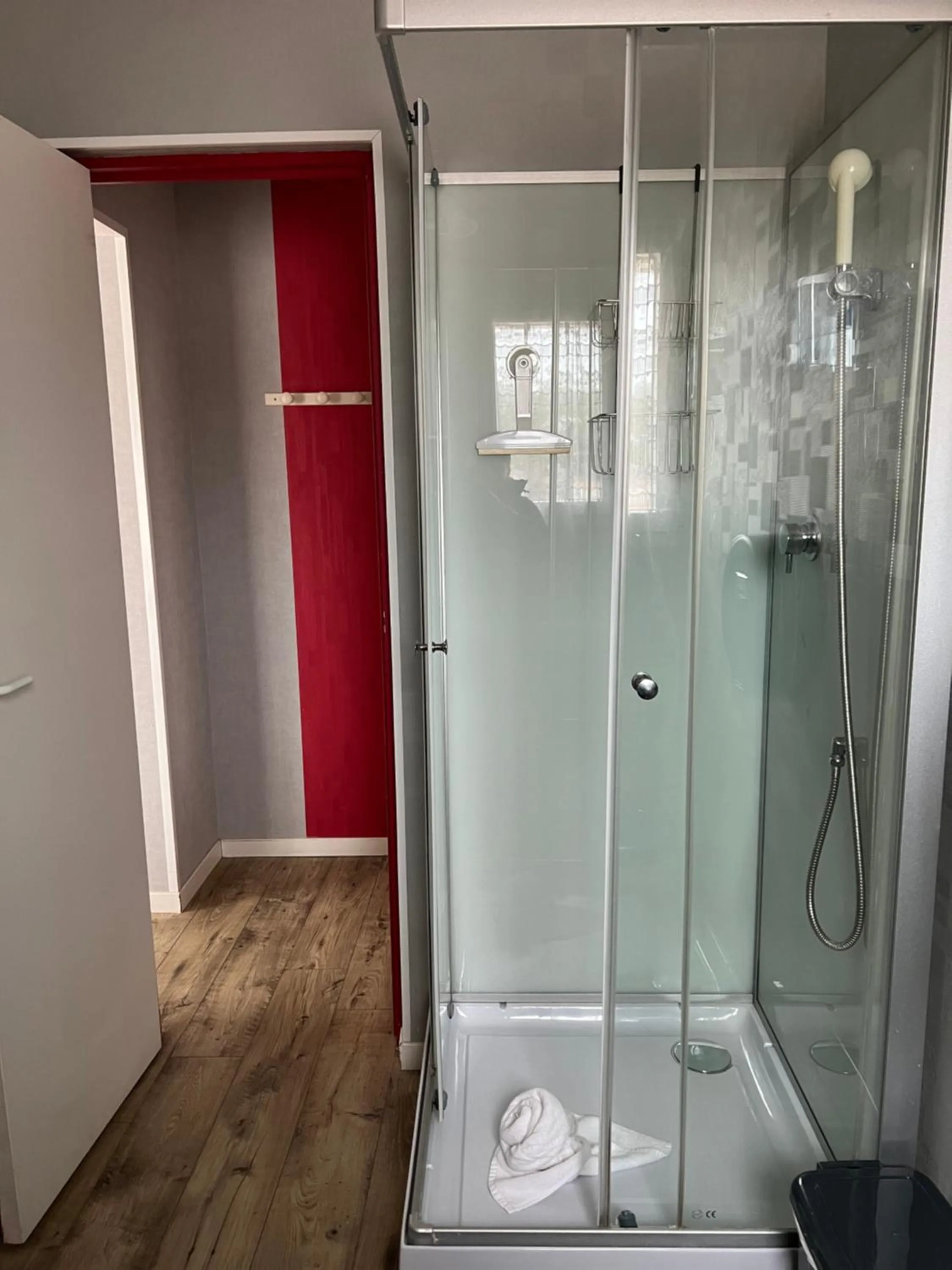 Bathroom in Au Petit Bonheur