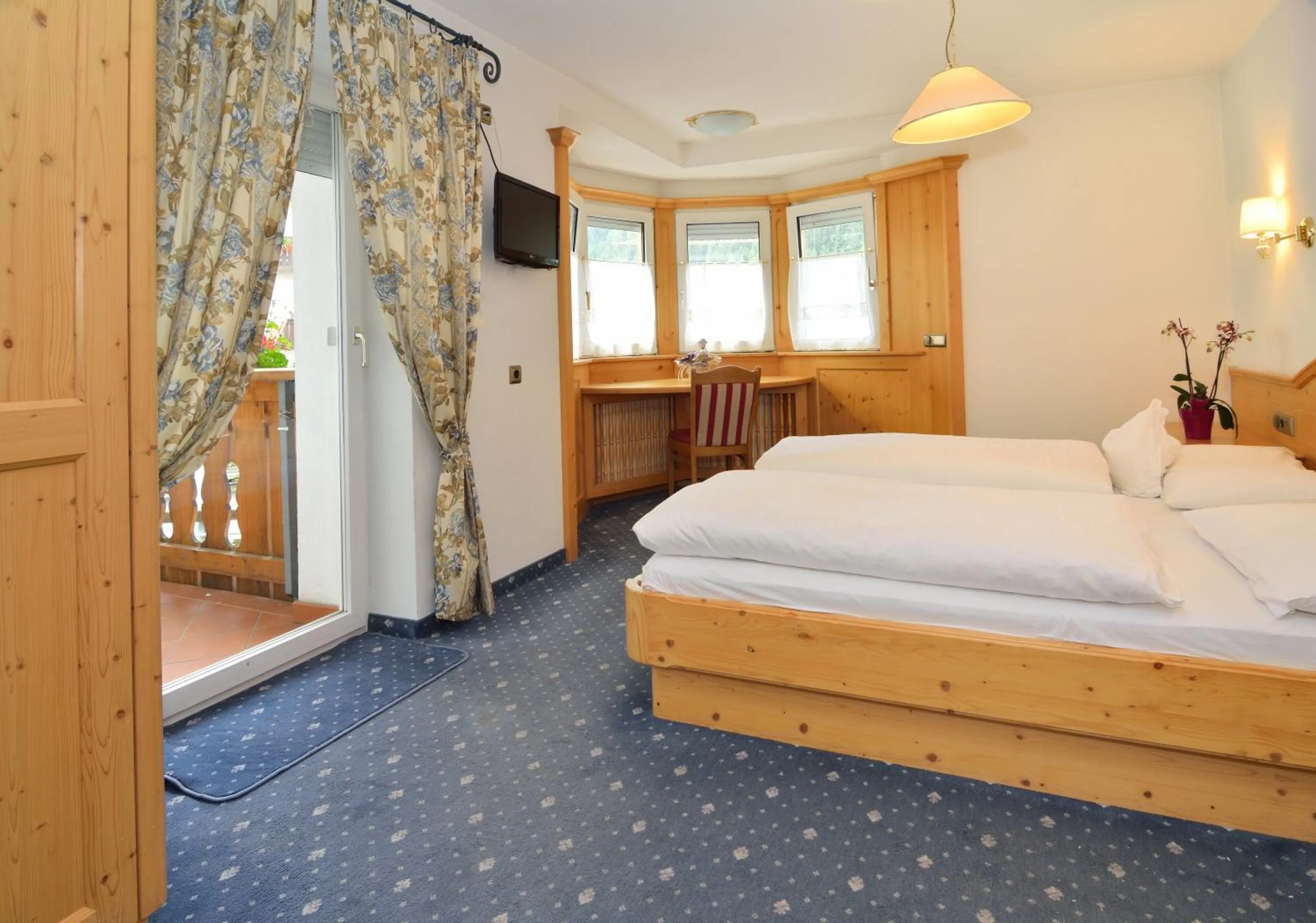 Bedroom, Bed in Hotel Silvana