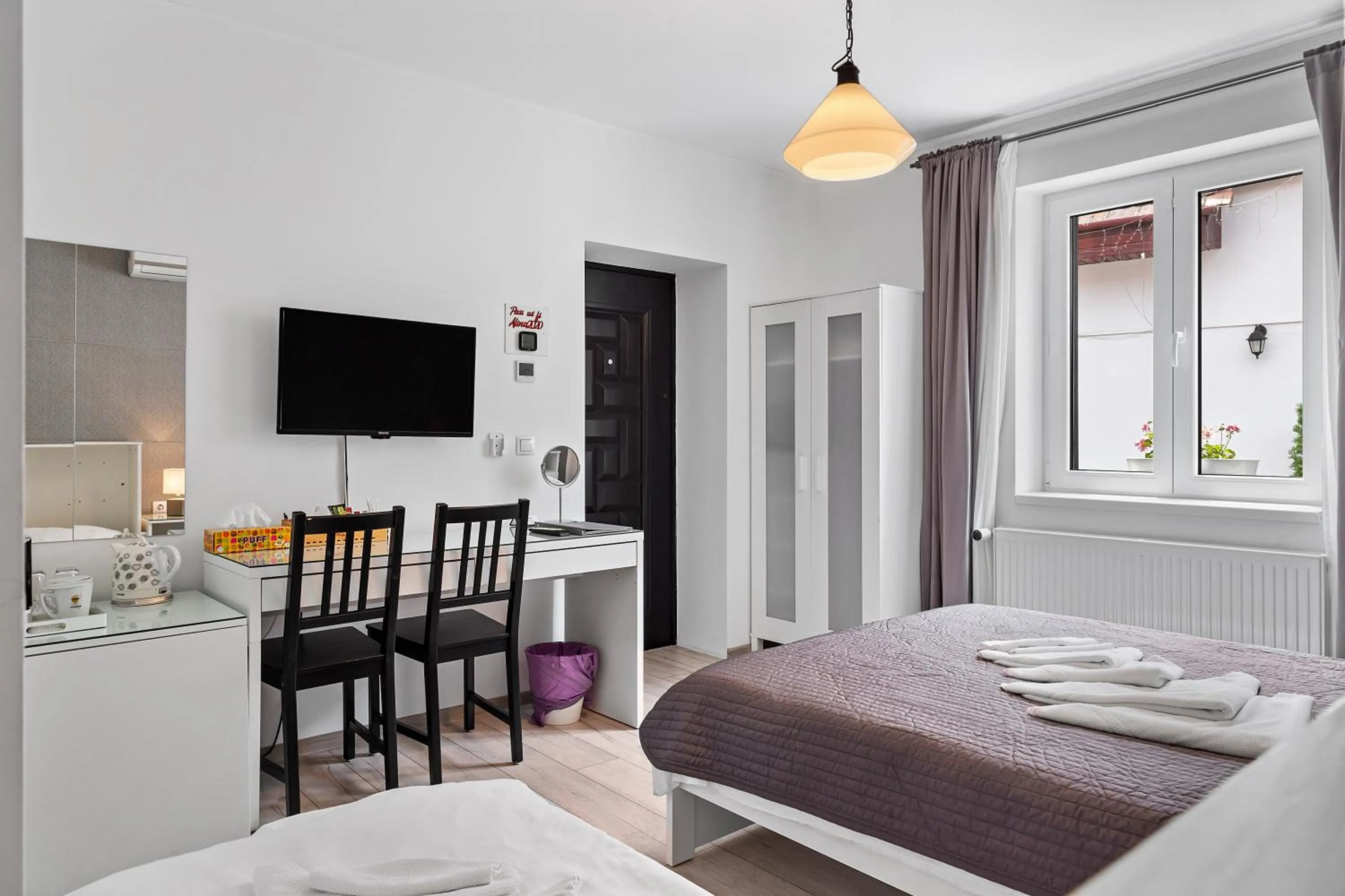 Property building, Bed in Pensiunea Alina "Adults Only"