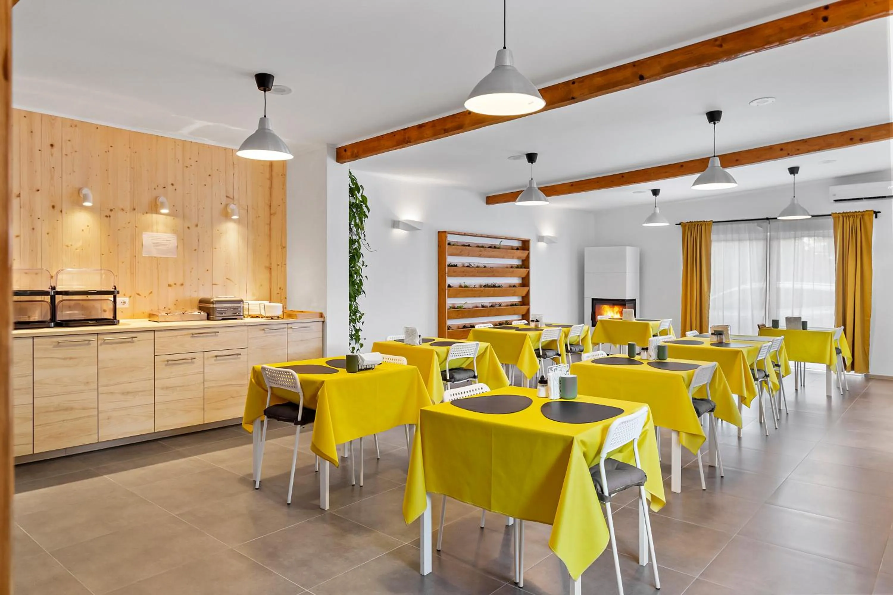 Breakfast in Pensiunea Alina "Adults Only"