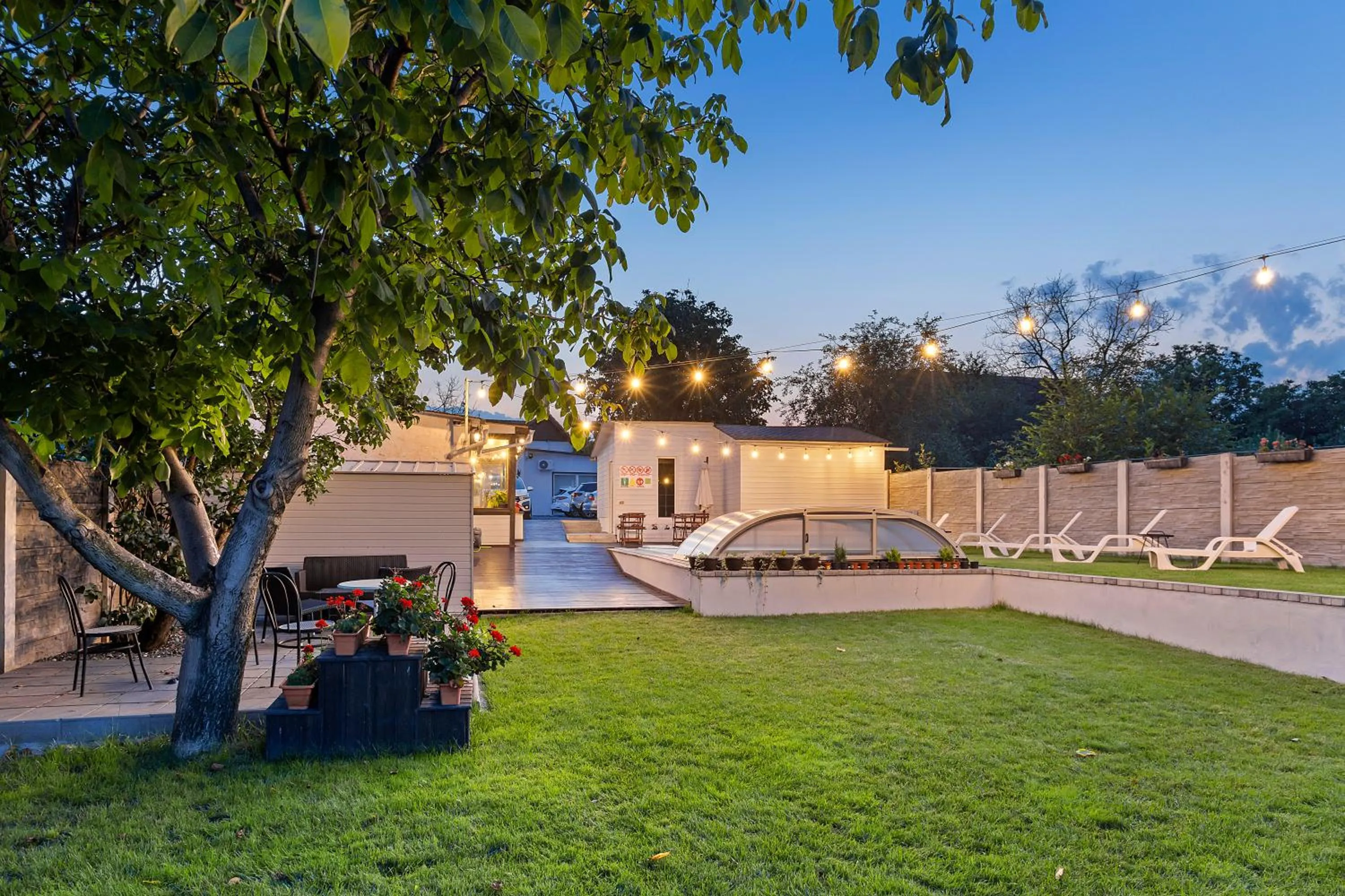 Swimming pool in Pensiunea Alina "Adults Only"