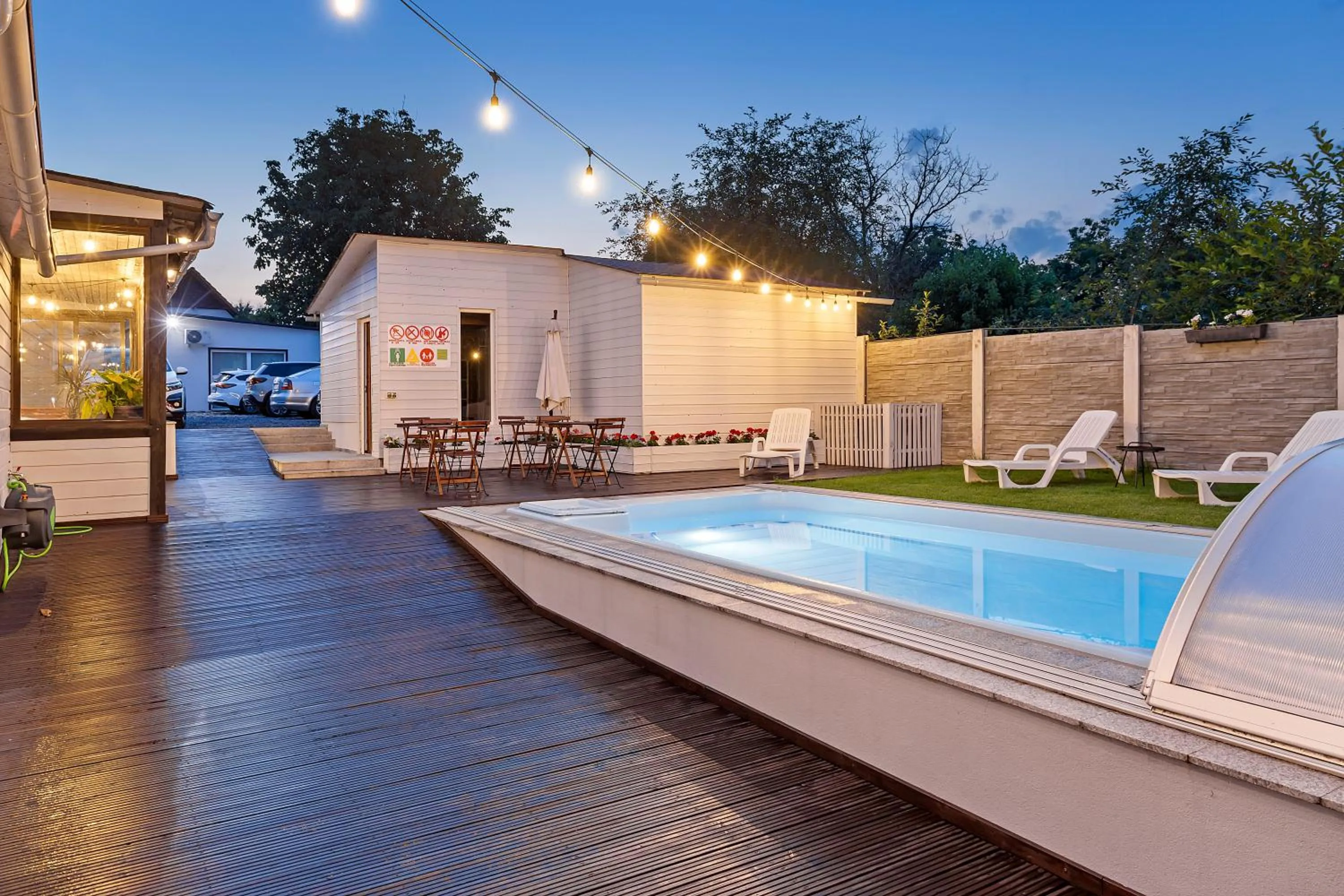 Swimming pool in Pensiunea Alina "Adults Only"