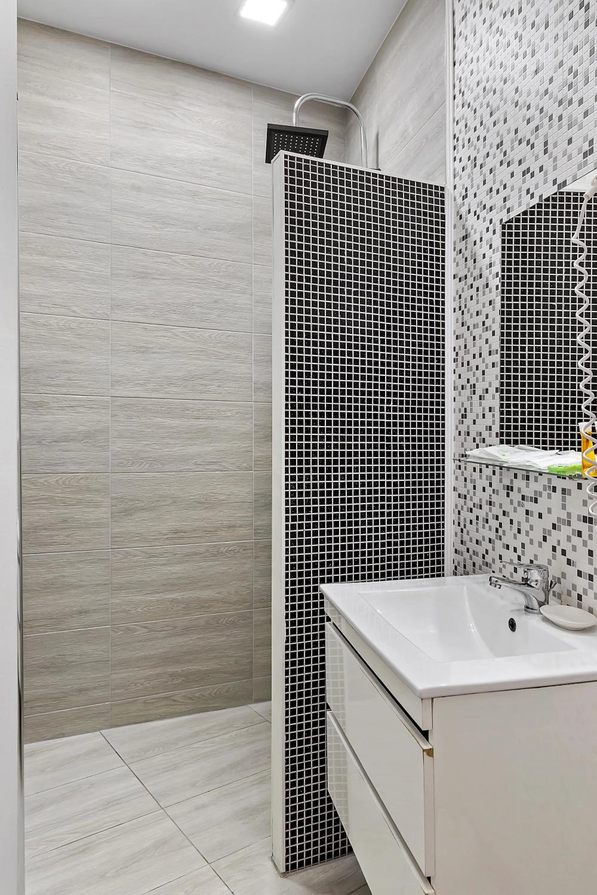 Property building in Pensiunea Alina "Adults Only"