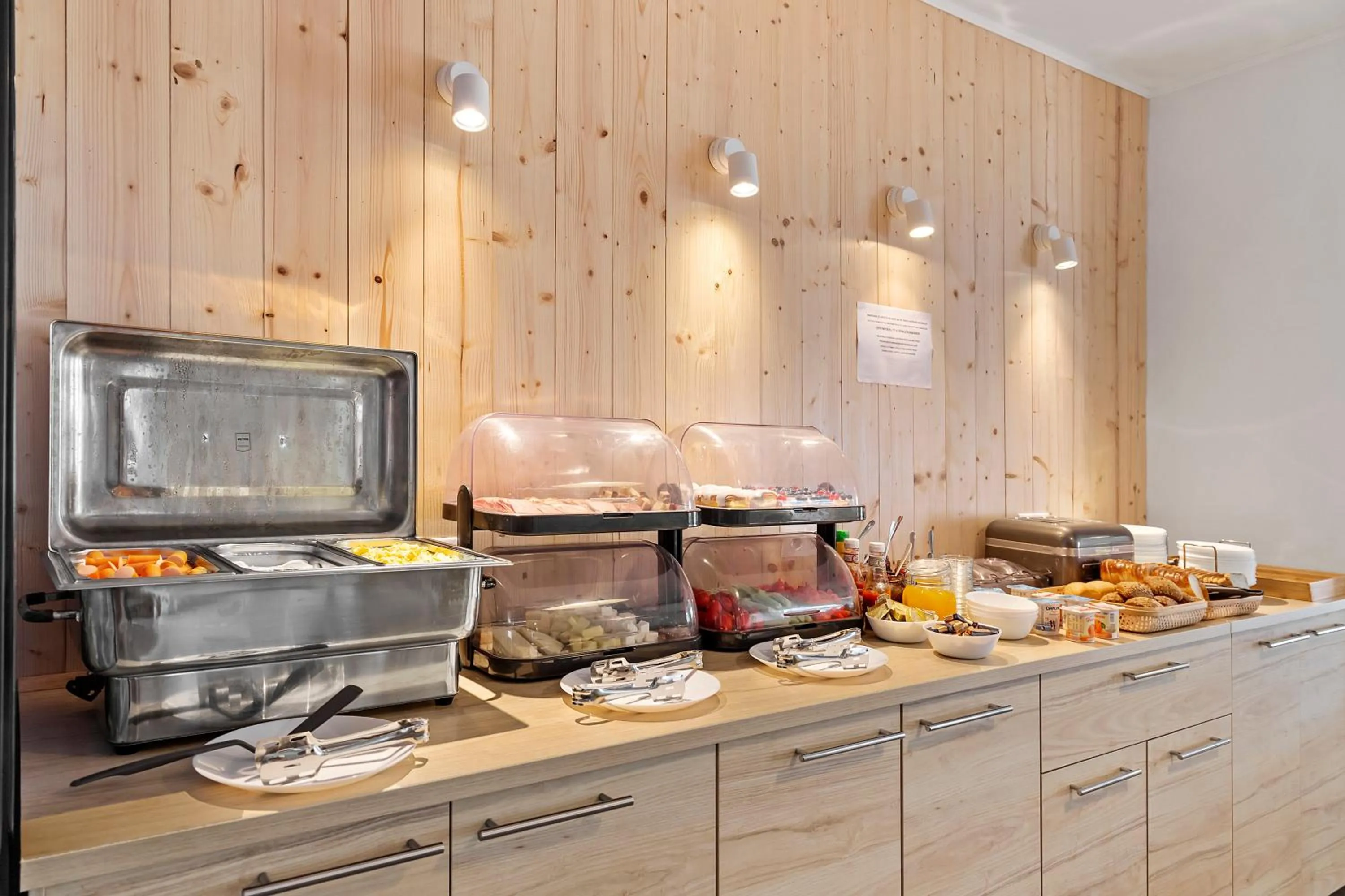 Breakfast in Pensiunea Alina "Adults Only"