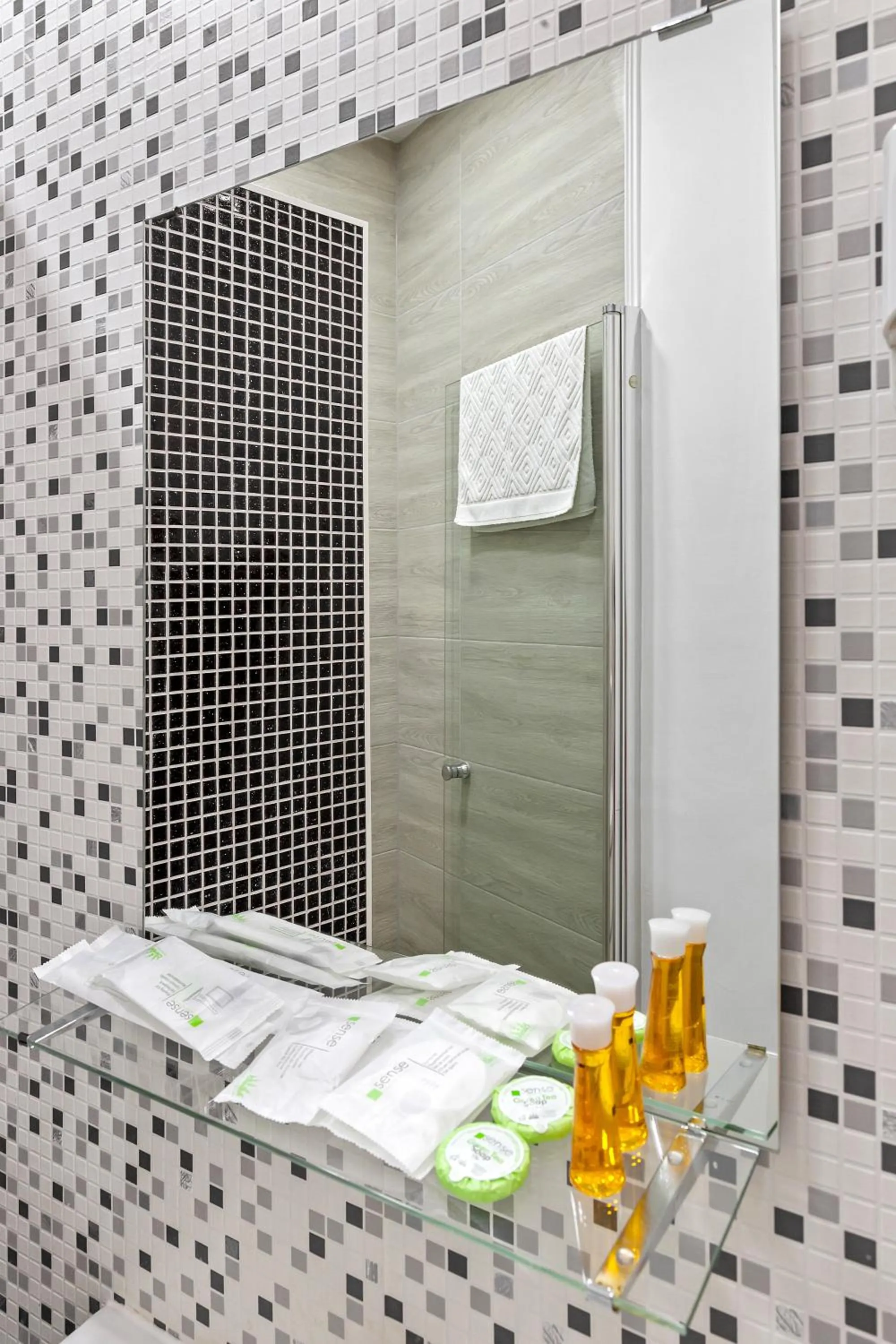 Property building in Pensiunea Alina "Adults Only"