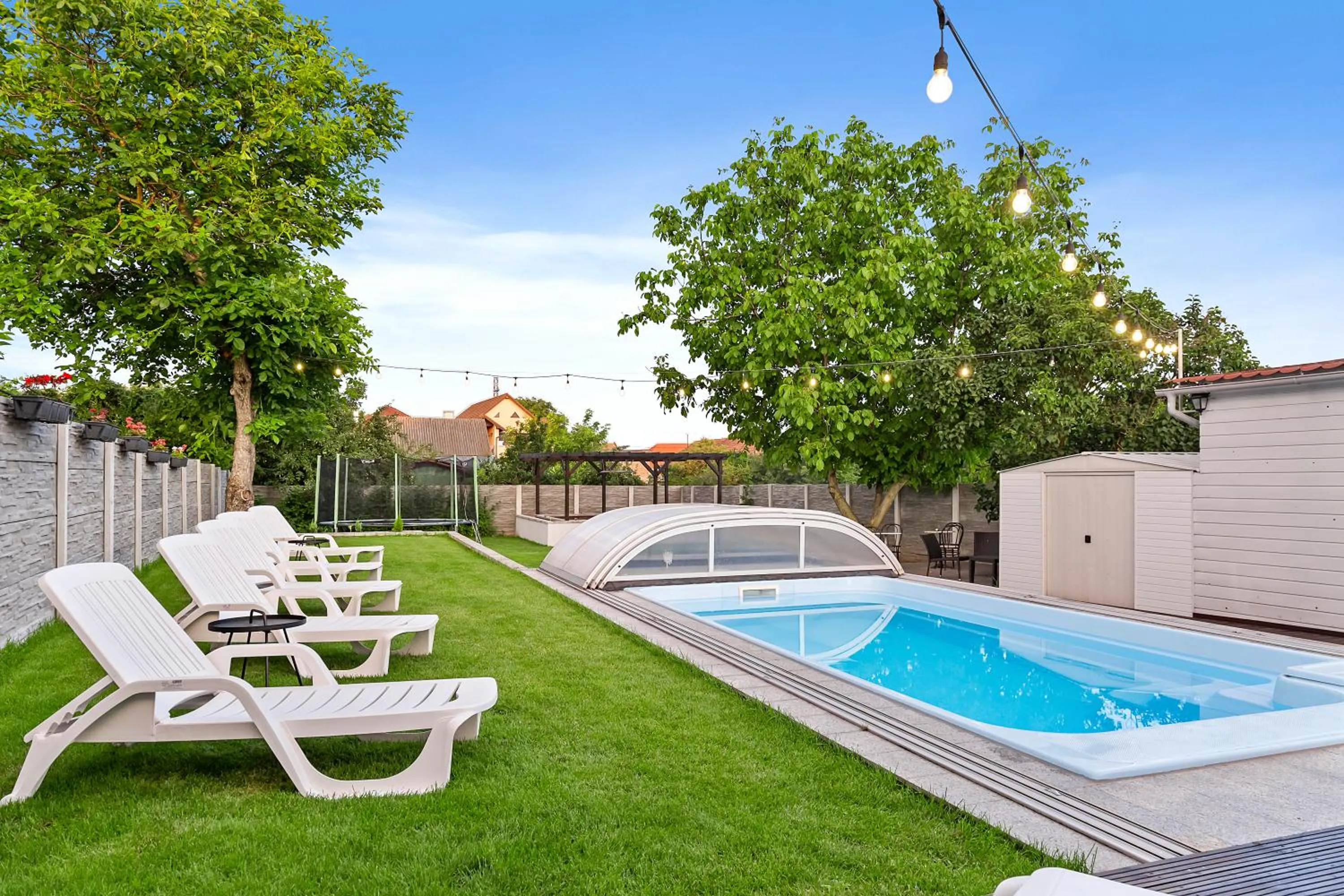 Swimming pool in Pensiunea Alina "Adults Only"