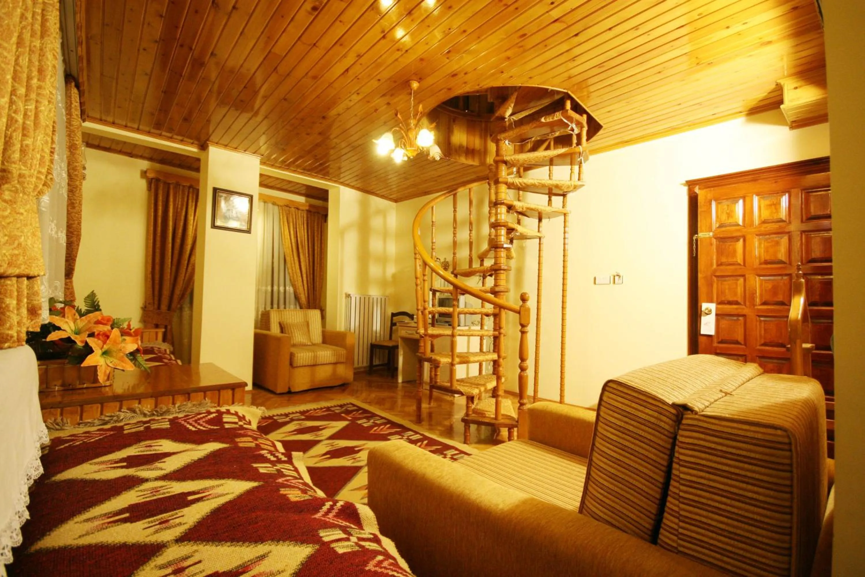 Photo of the whole room, Bed in Beypazari Ipekyolu Konagi