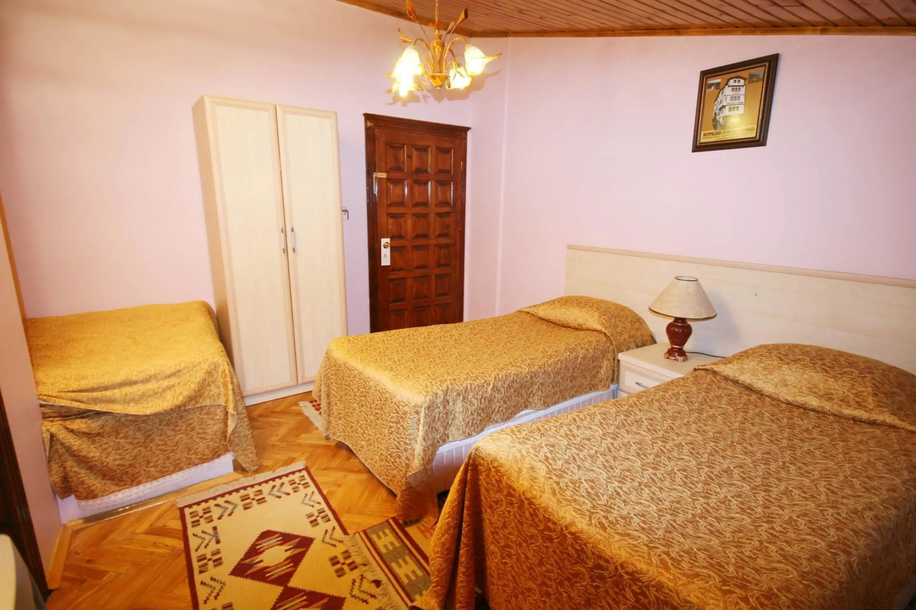 Standard Triple Room - single occupancy in Beypazari Ipekyolu Konagi Standard Triple Room - single occupancy in Beypazari Ipekyolu Konagi