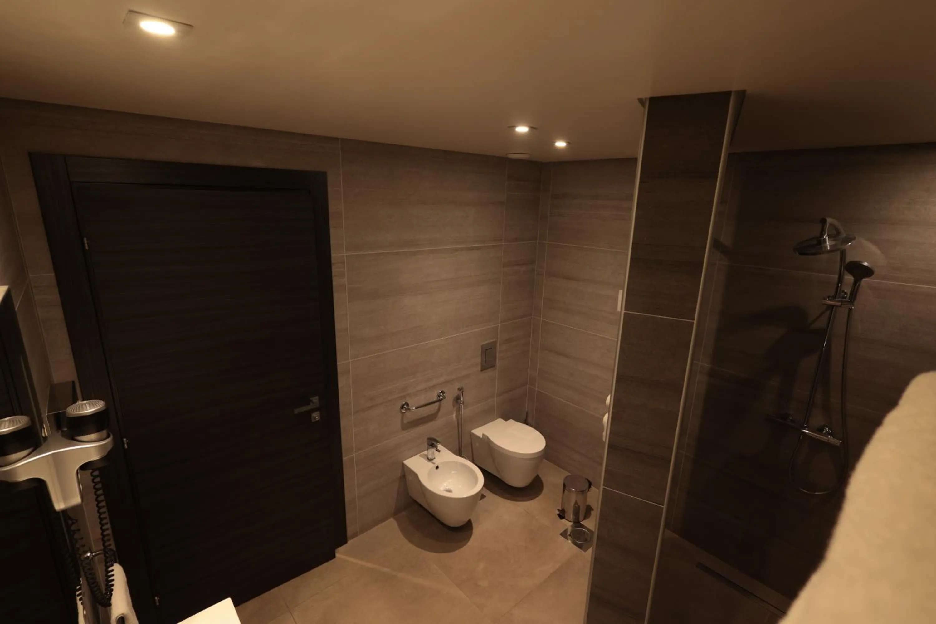 Shower in Monteverde Hotel