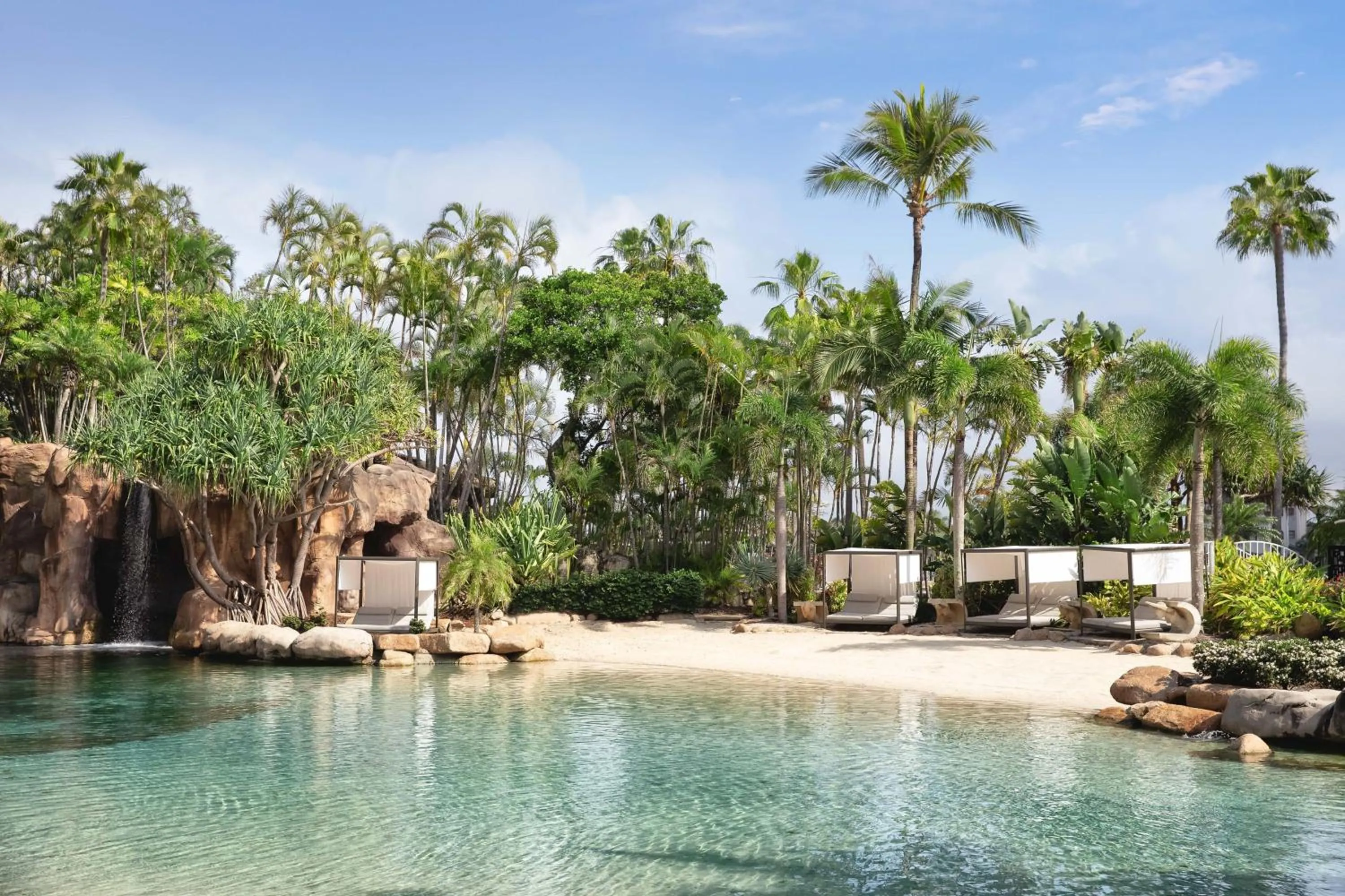 Swimming pool in JW Marriott Gold Coast Resort & Spa