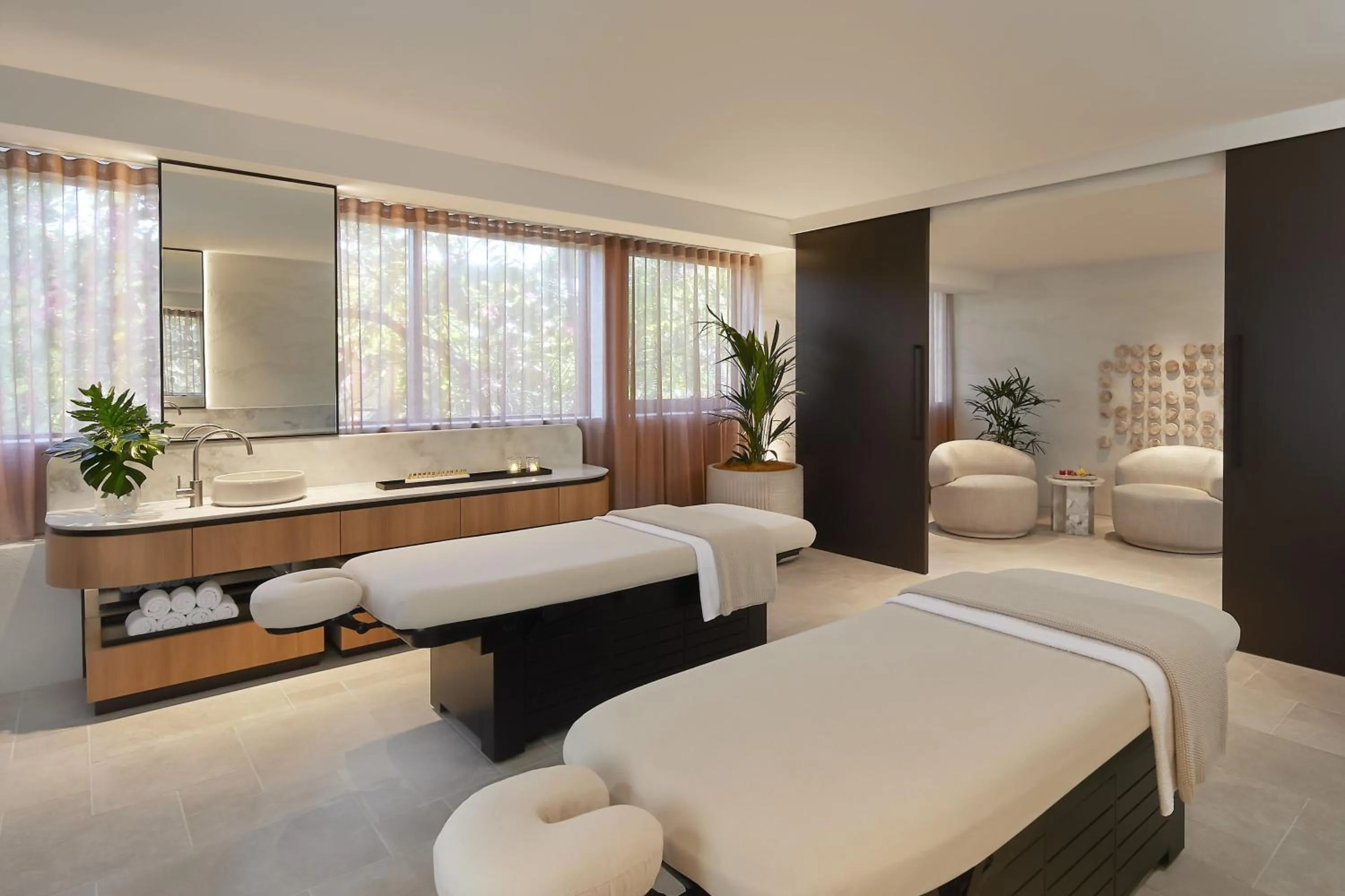 Spa and wellness centre/facilities, Bed in JW Marriott Gold Coast Resort & Spa