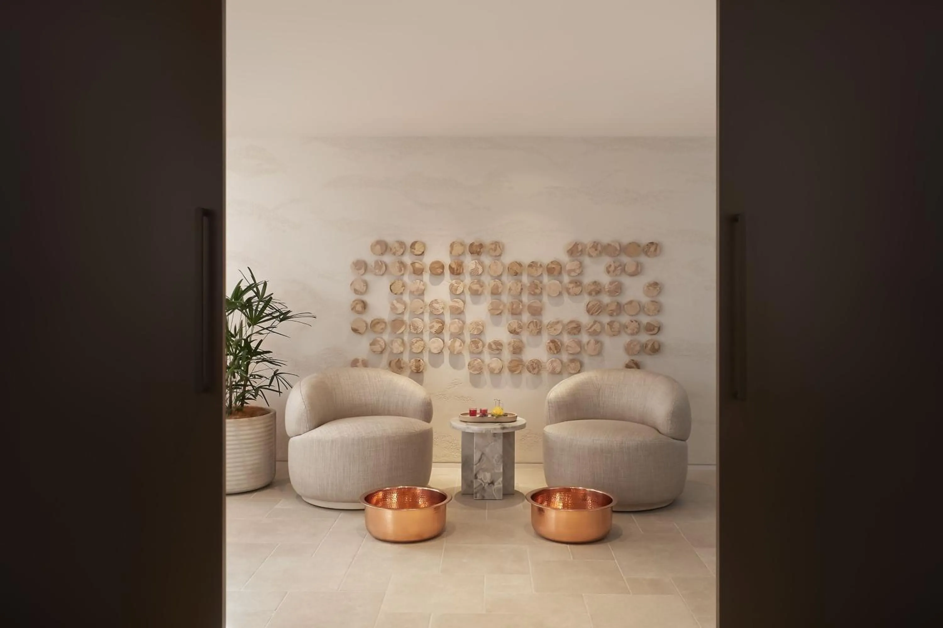 Lounge or bar in JW Marriott Gold Coast Resort & Spa