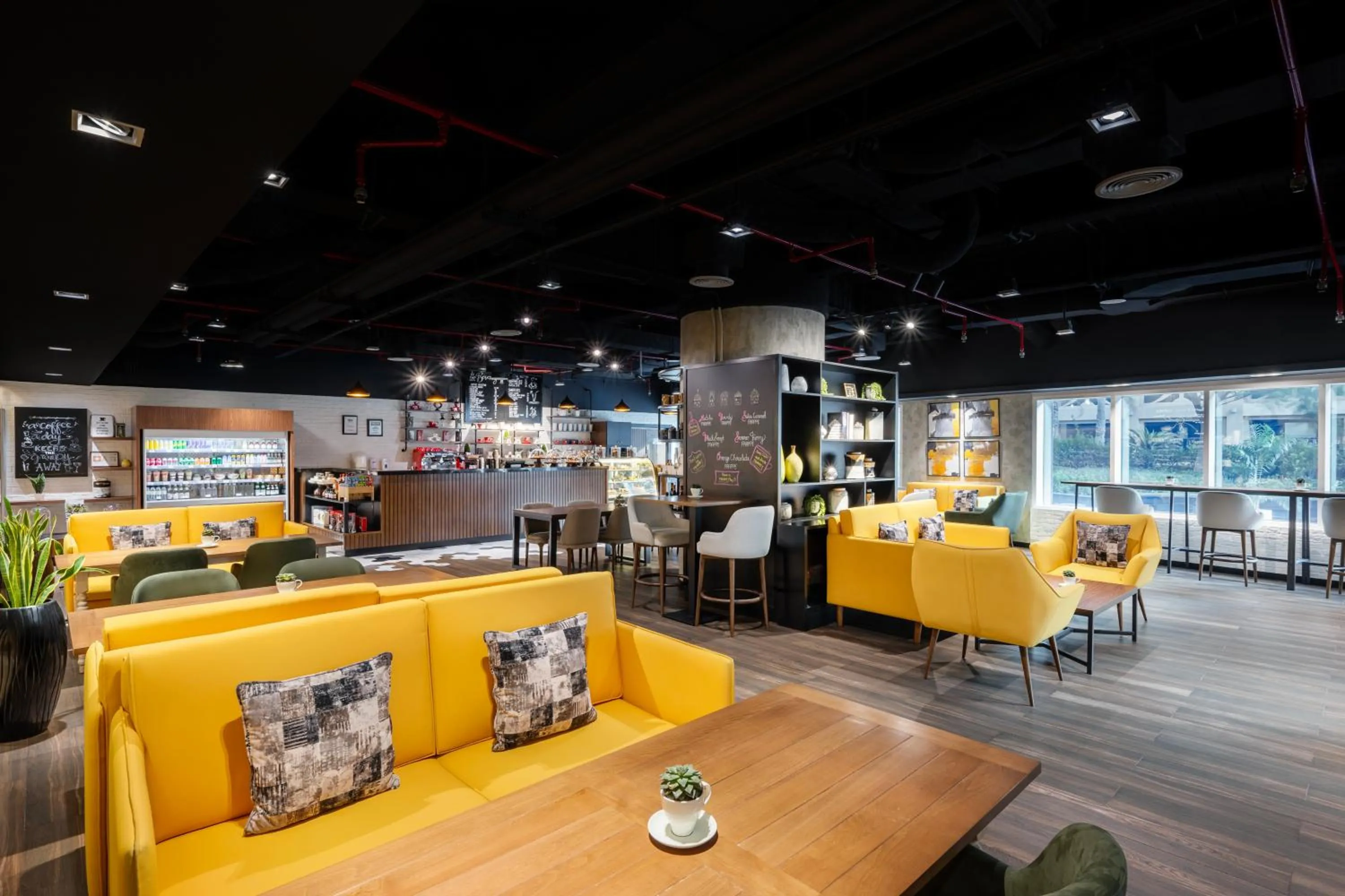 Restaurant/places to eat in Grand Millennium Al Wahda Executive Apartments