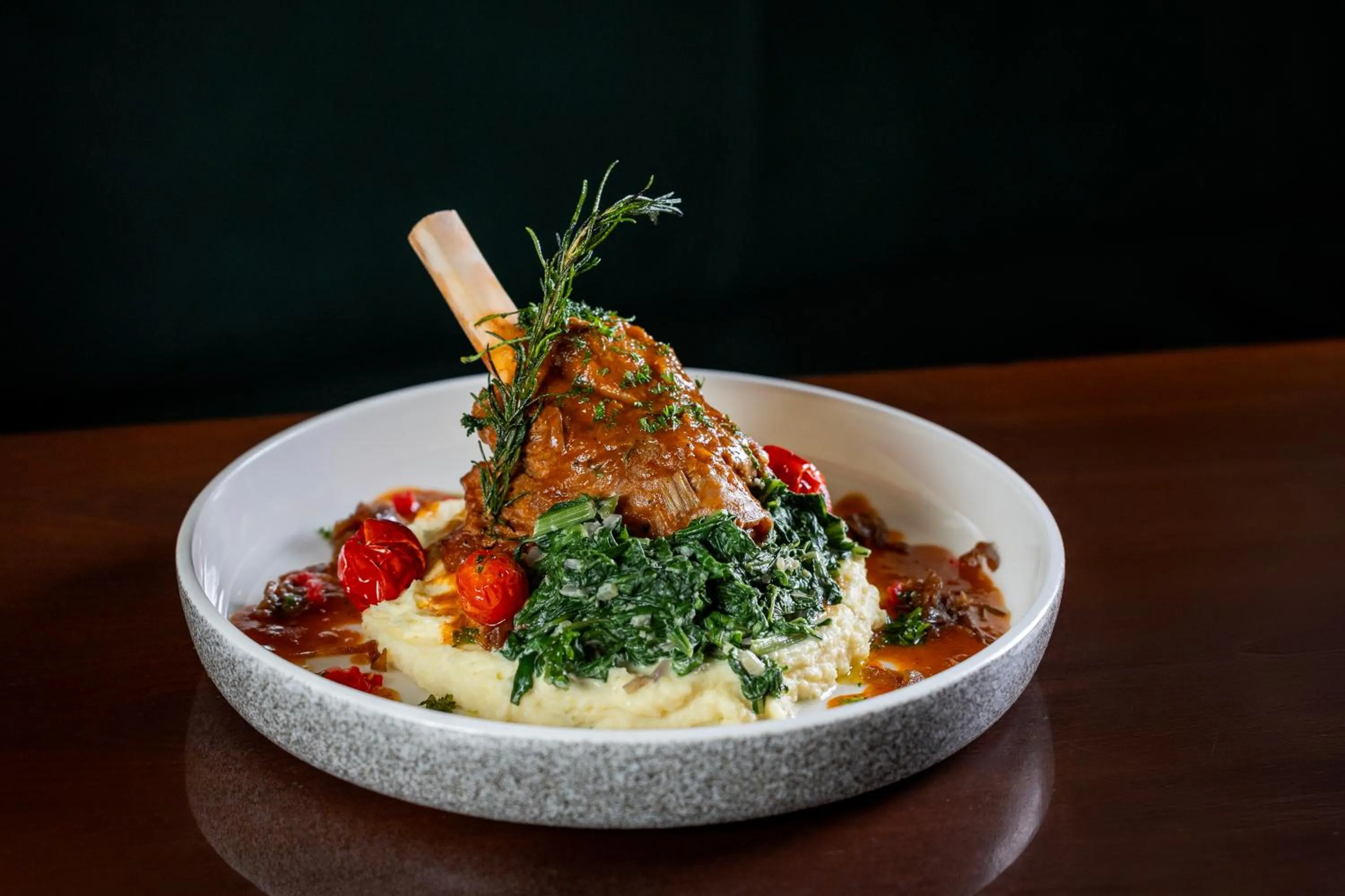 Restaurant/places to eat in Grand Millennium Al Wahda Executive Apartments