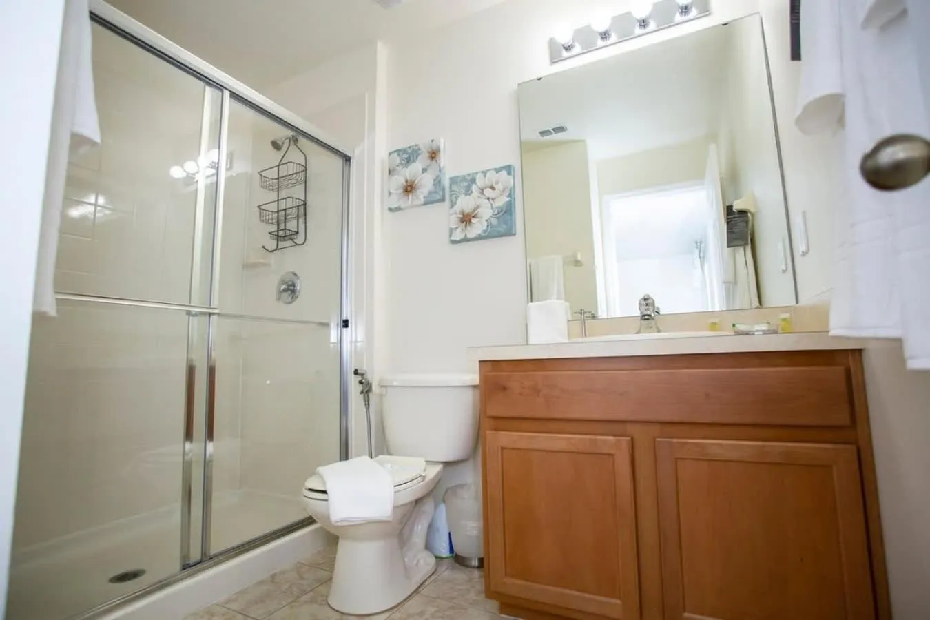 Four Bedrooms Townhouse 4563