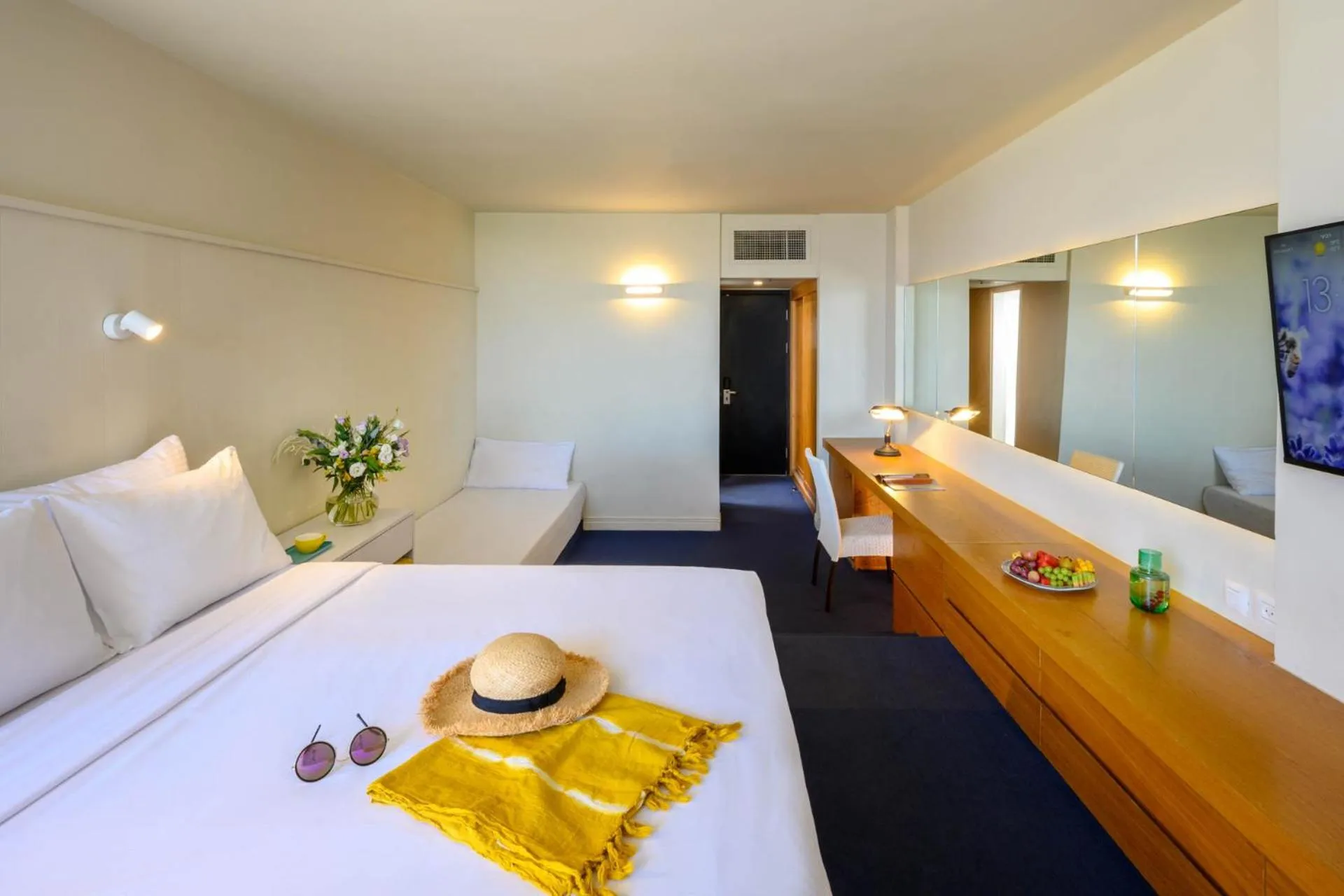 Deluxe Tower Room in U Coral Beach Club Eilat – Ultra All inclusive