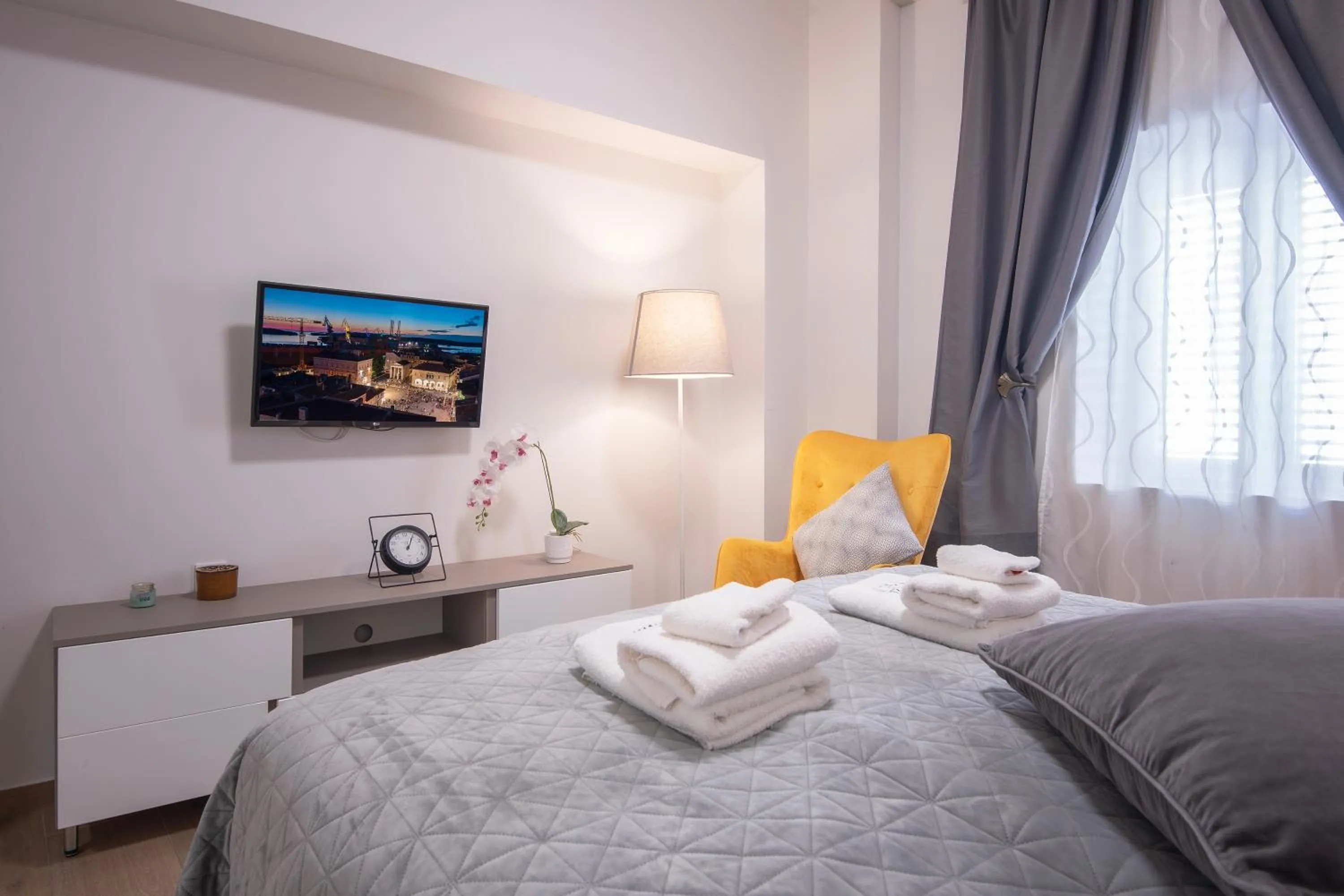 Bed in D&A Amphitheatre Apartments with free parking