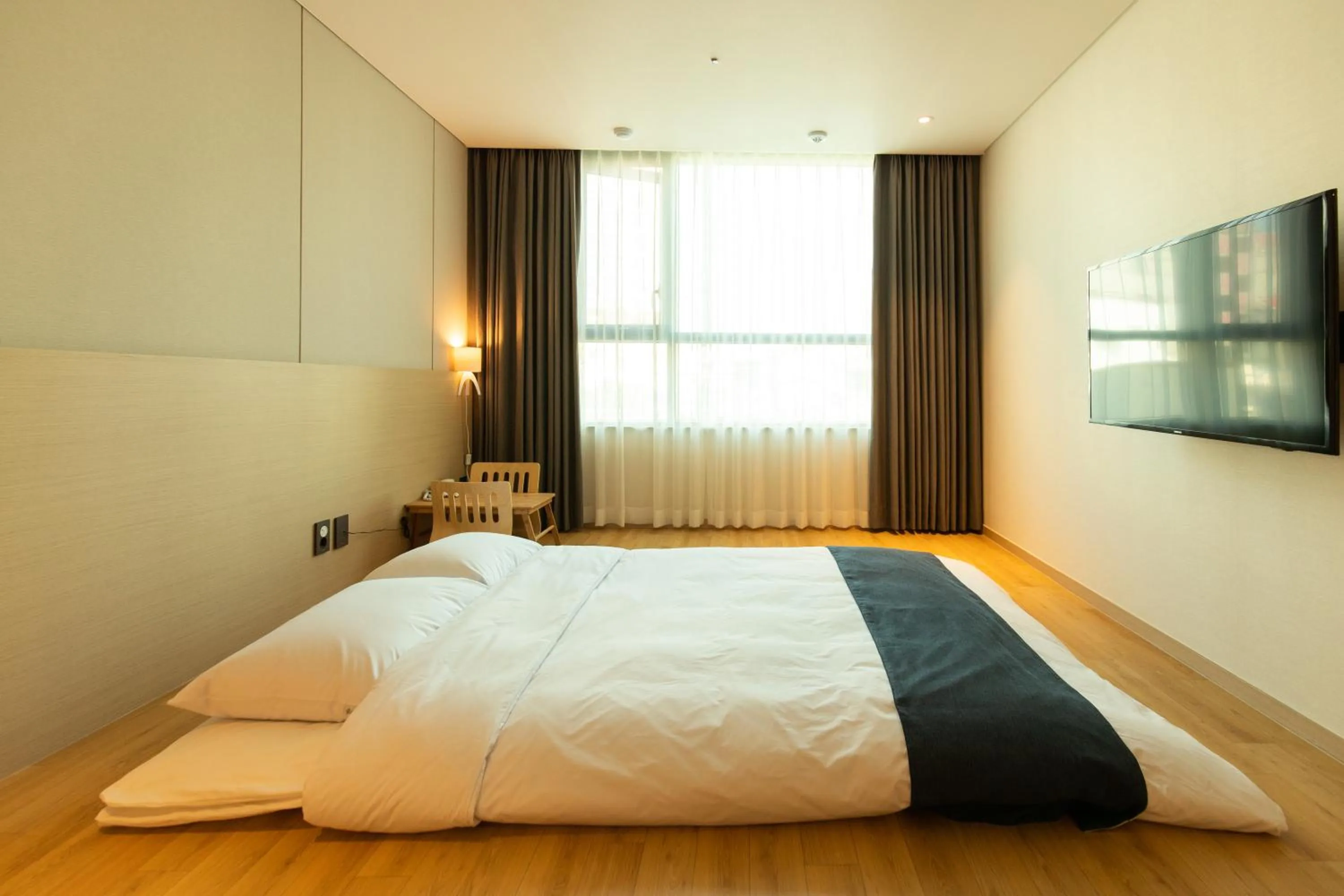 Photo of the whole room, Bed in Hotel Winstory