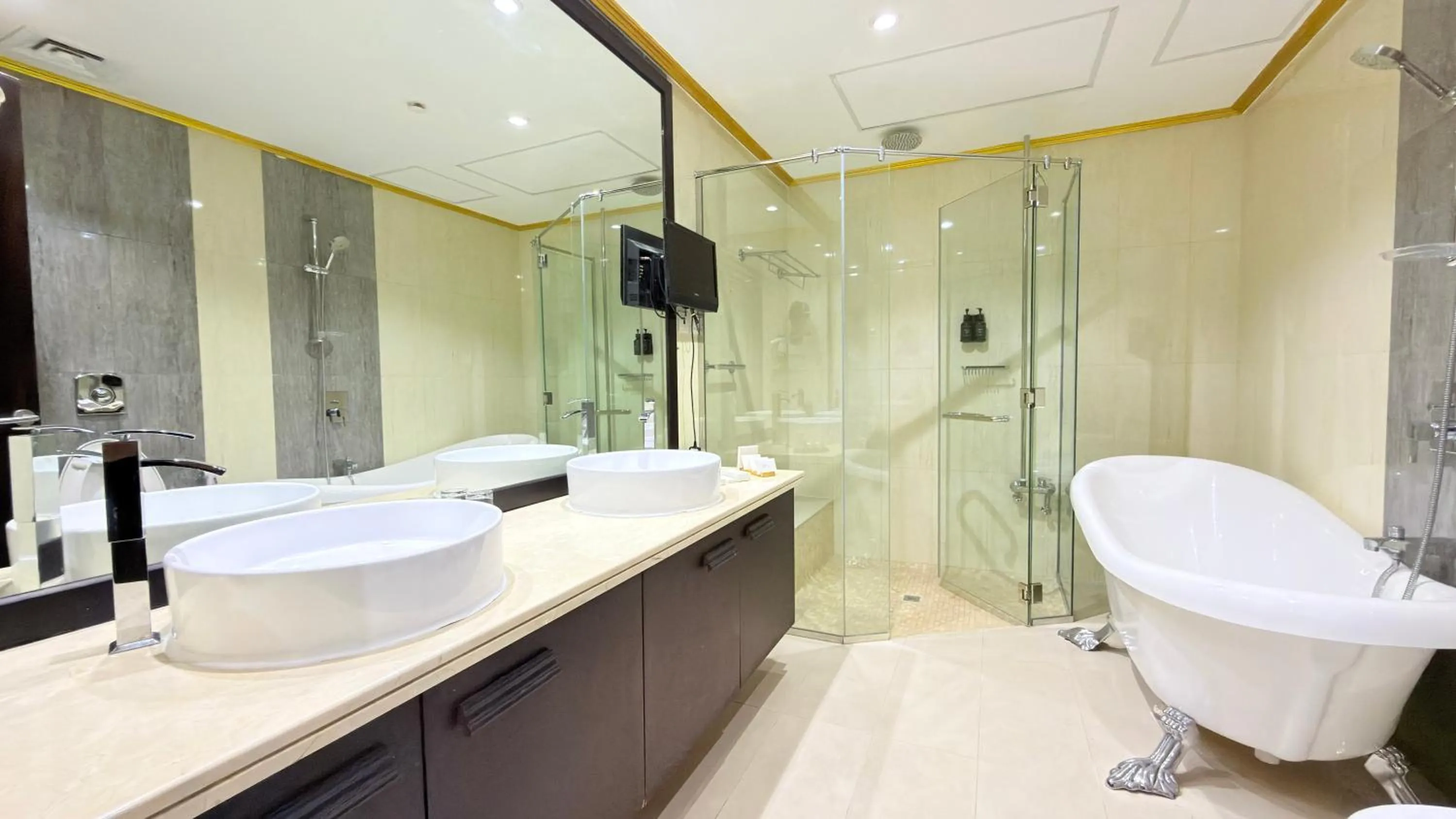 Sunday Mangrove Corniche Hotel, Ras Al Khaimah