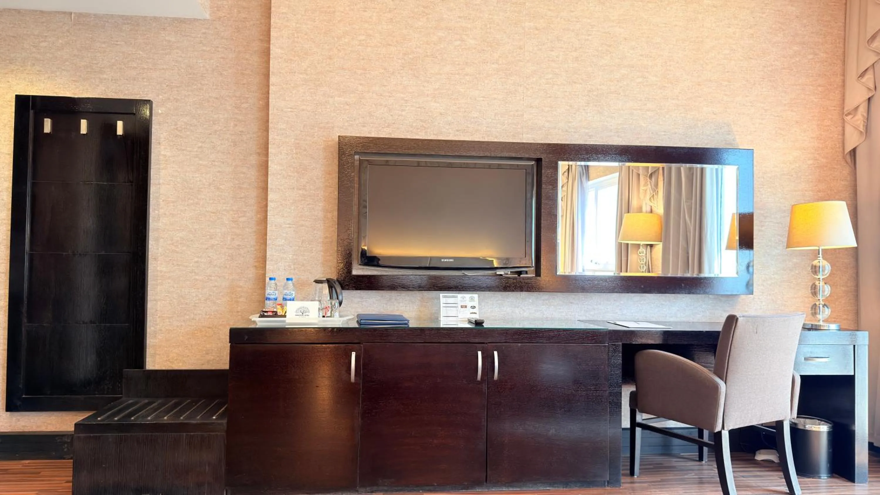 TV and multimedia in Sunday Mangrove Corniche Hotel, Ras Al Khaimah