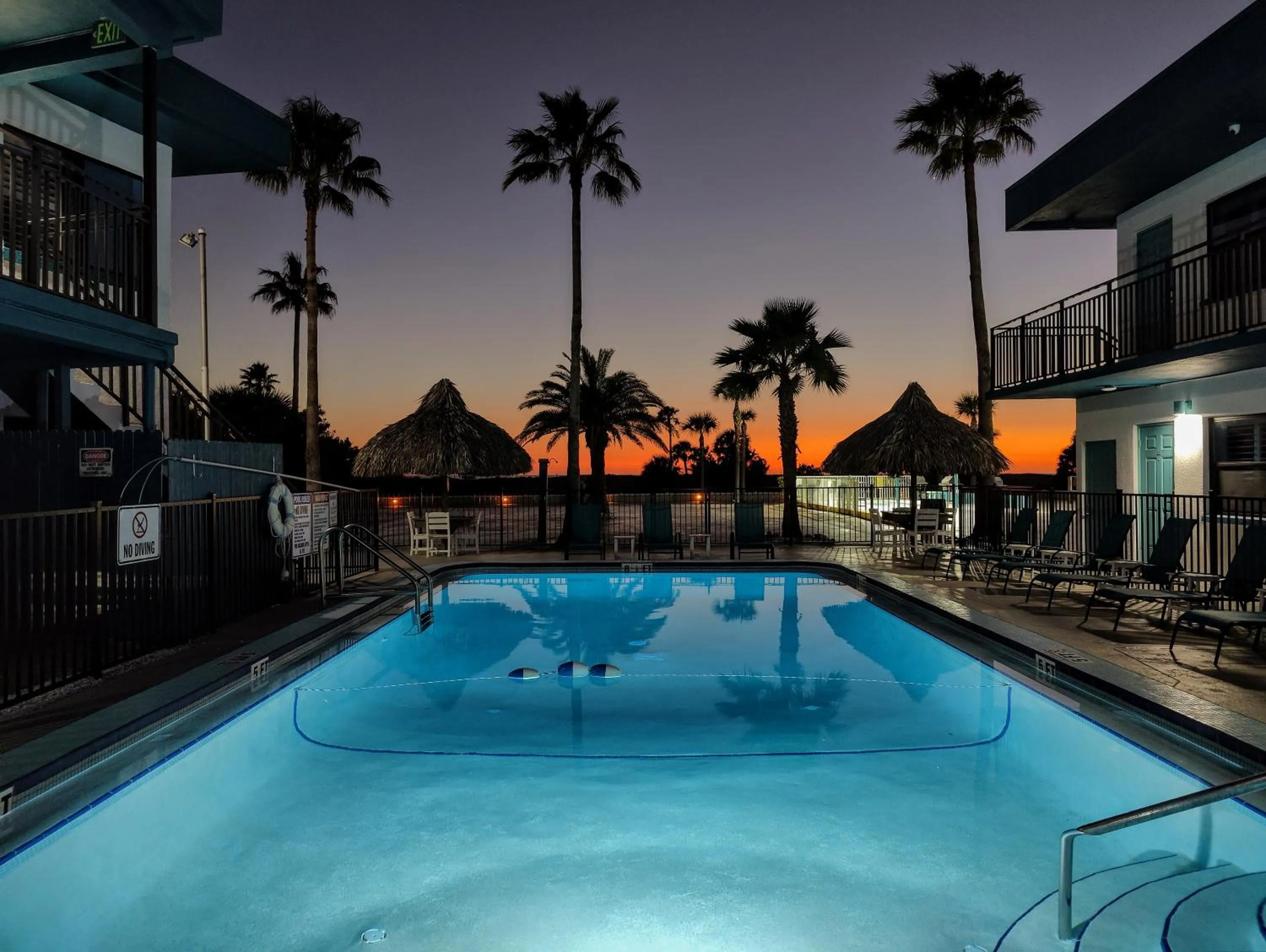 Pool view in Tahitian Beach Resort