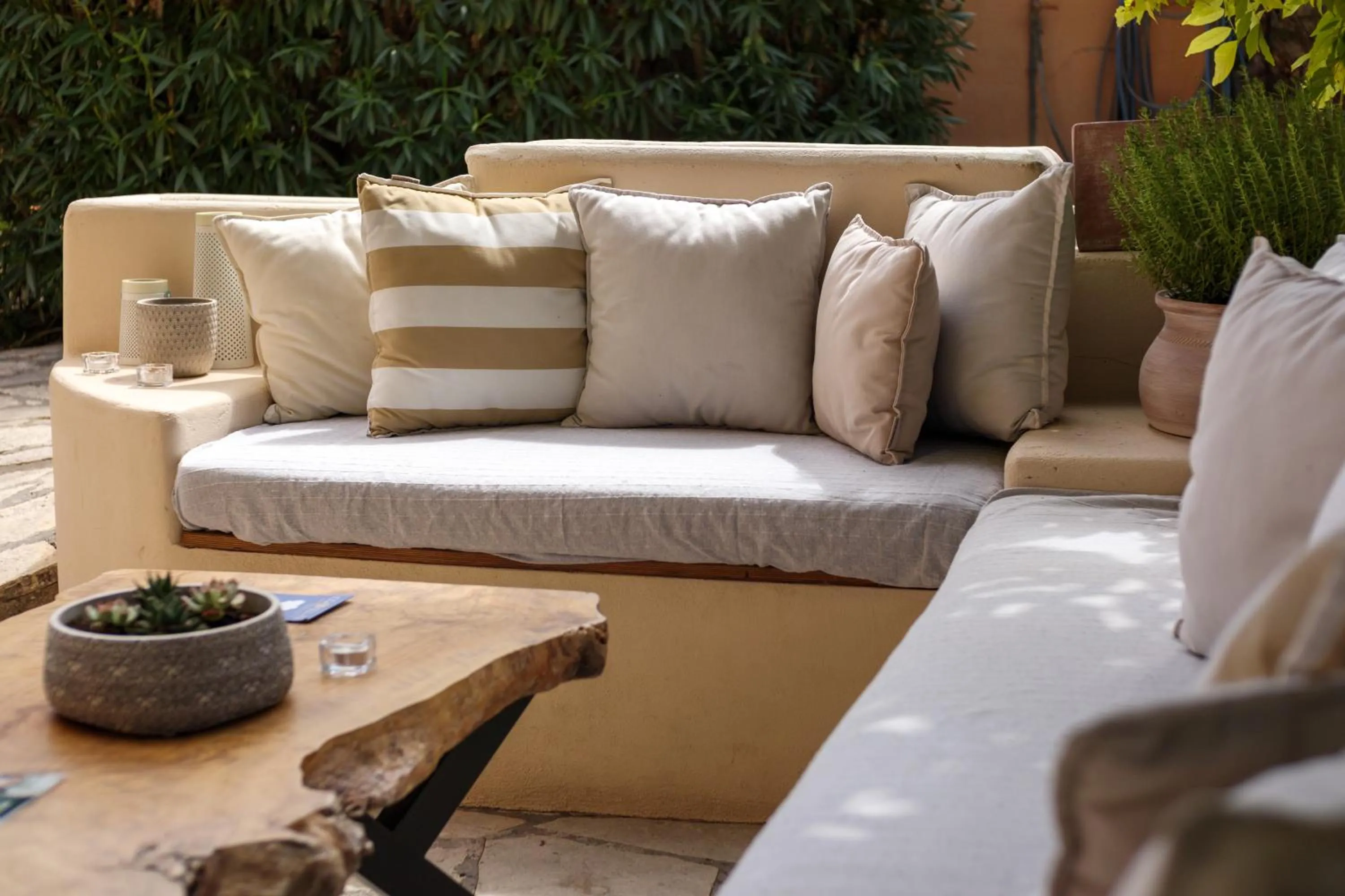 Seating area in Kapella Apartments