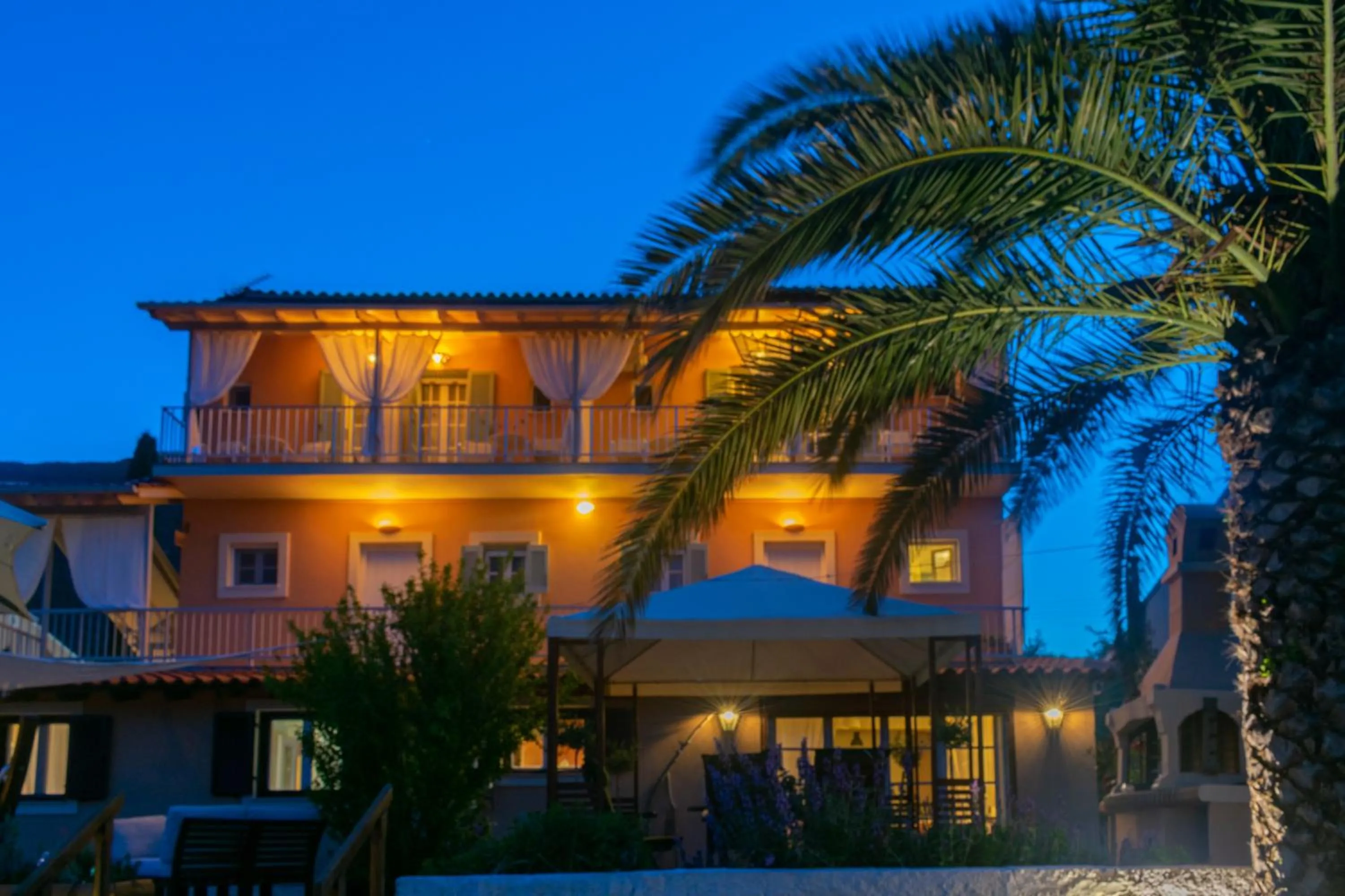 Property building in Kapella Apartments