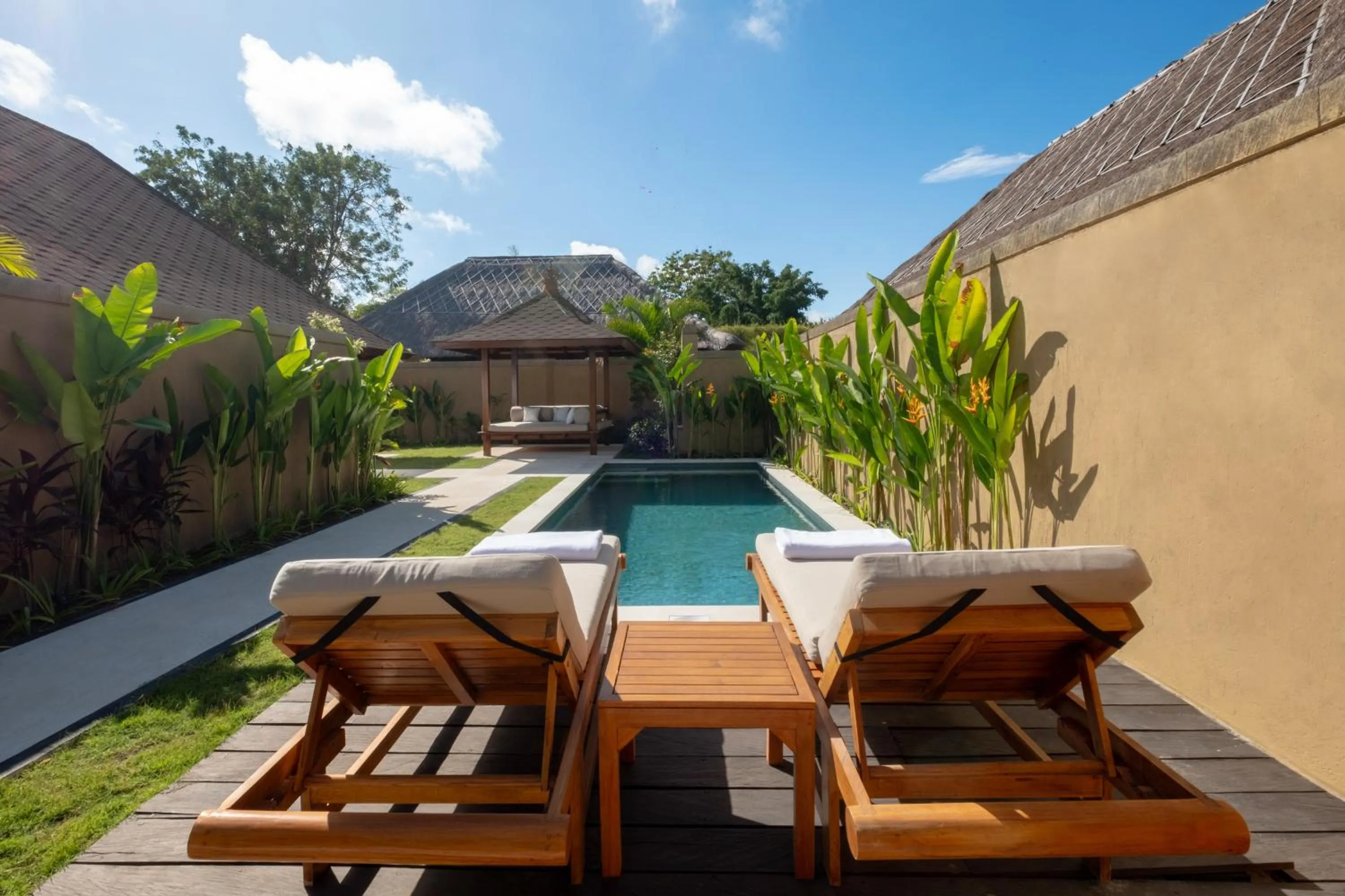 Garden in REVĪVŌ Wellness Resort Nusa Dua Bali