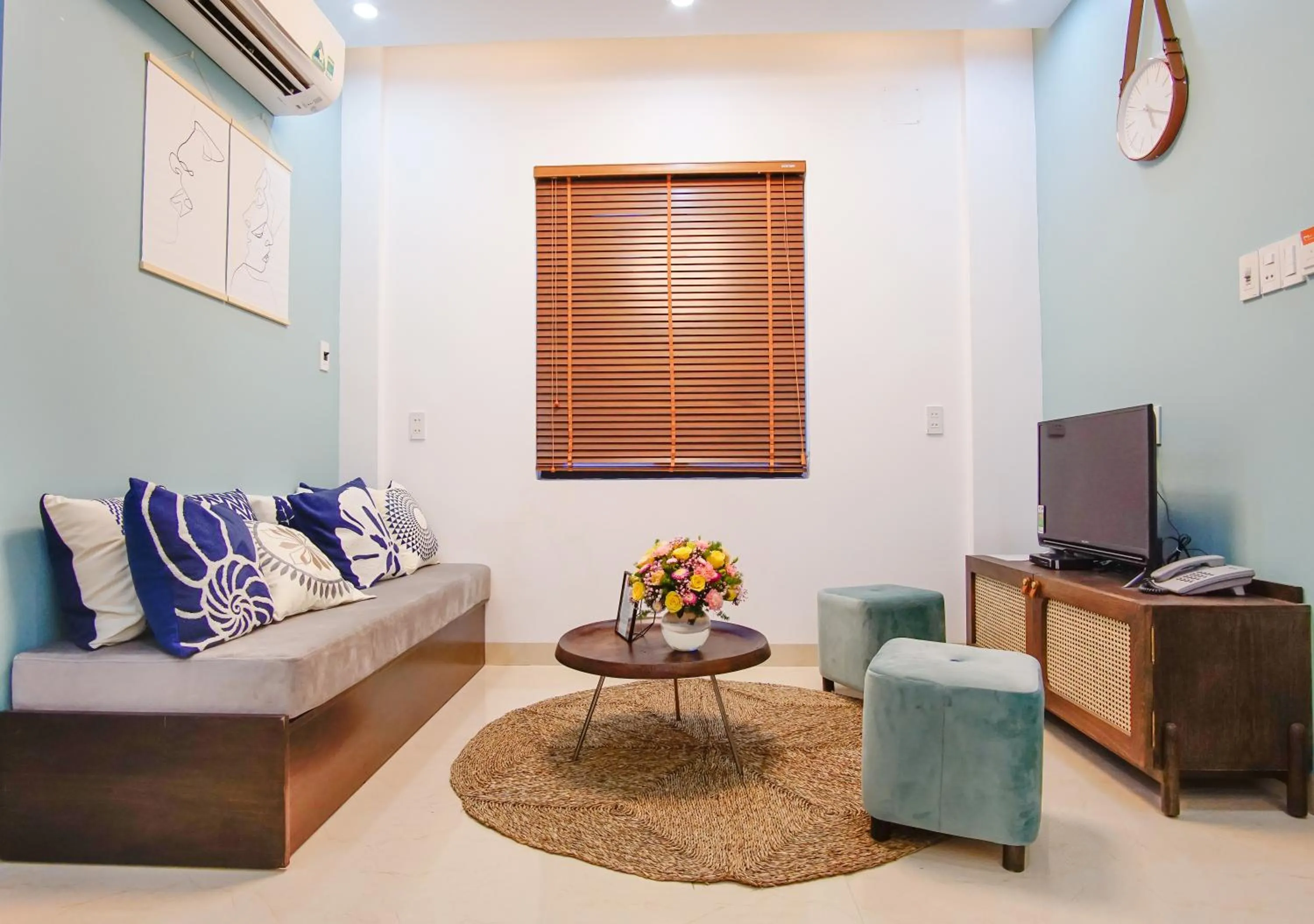 TV and multimedia in Phuong Tran Apartment and Hotel