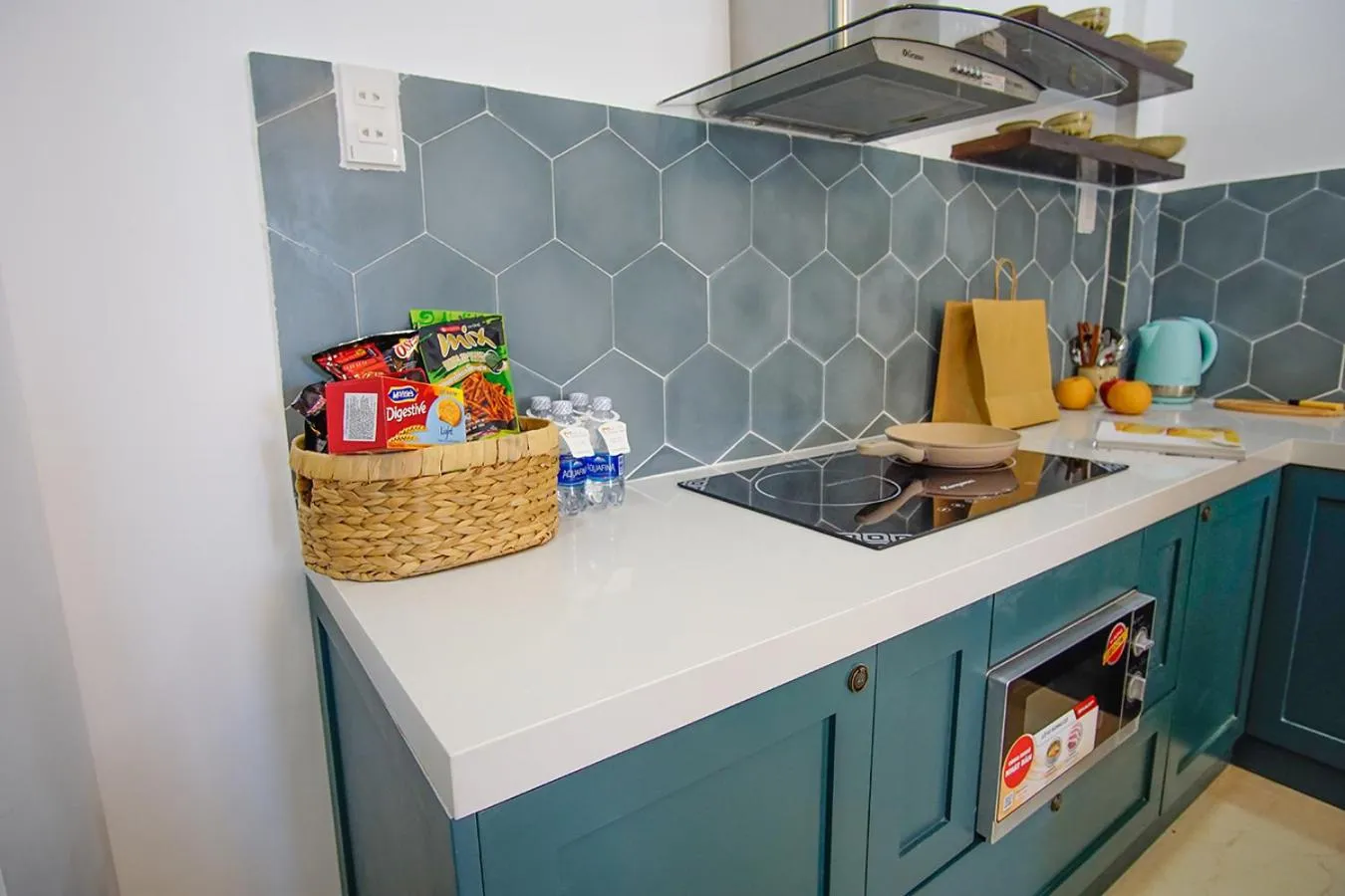 Kitchen or kitchenette in Phuong Tran Apartment and Hotel