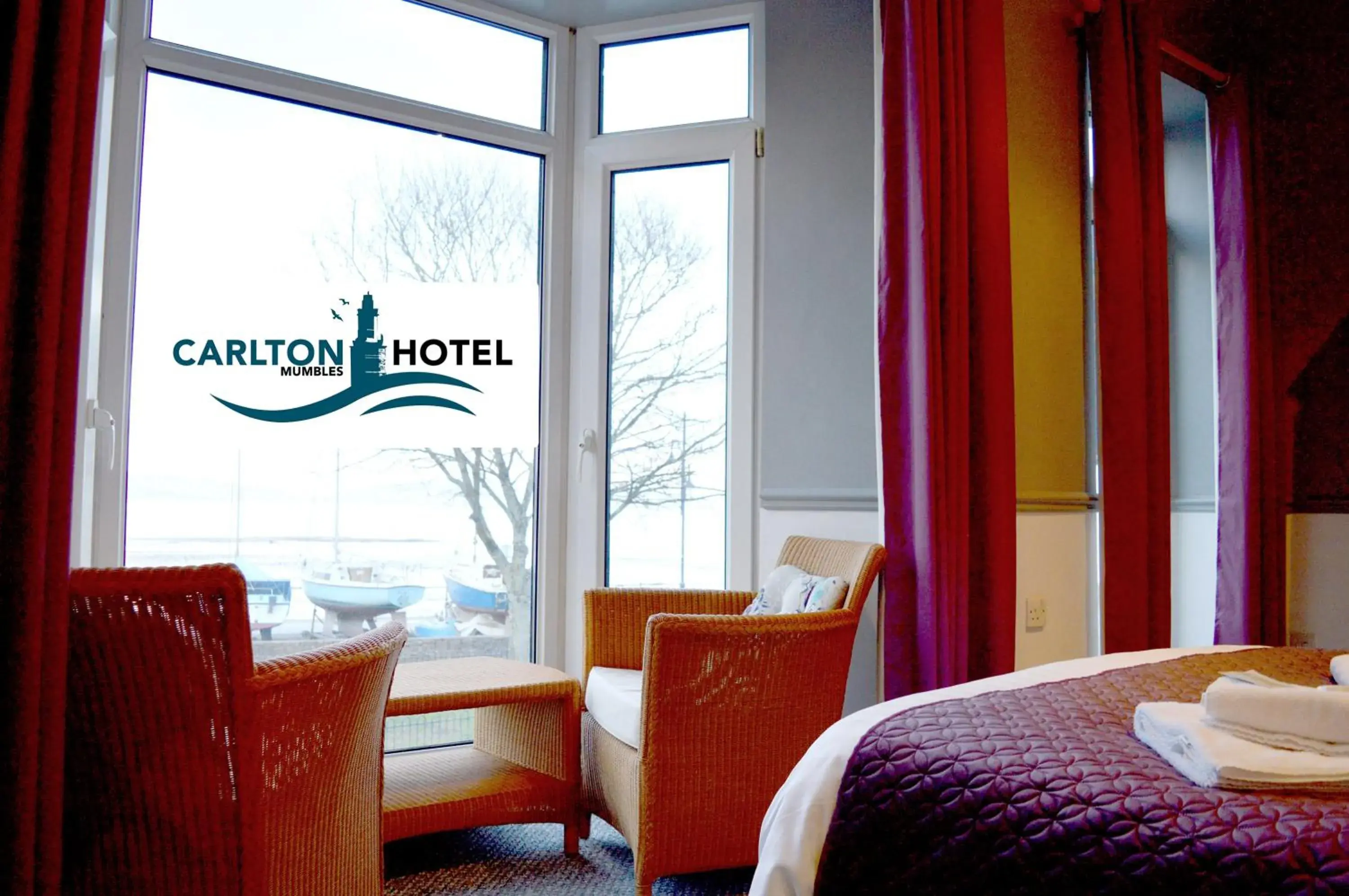 Deluxe Double Room with Sea View in The Mumbles Carlton Hotel Deluxe Double Room with Sea View in The Mumbles Carlton Hotel