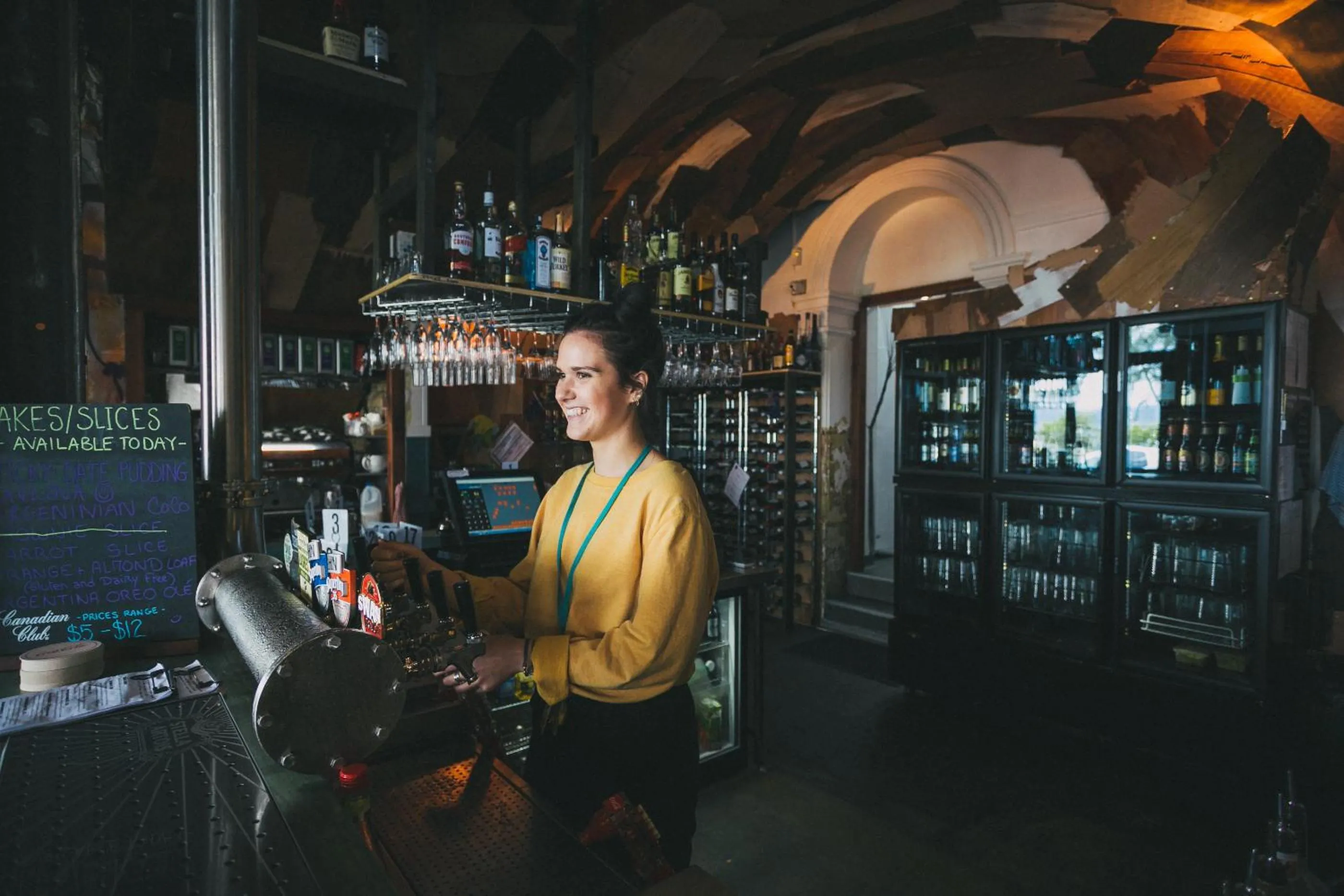 Drinks, Lounge/Bar in Six Degrees Motel