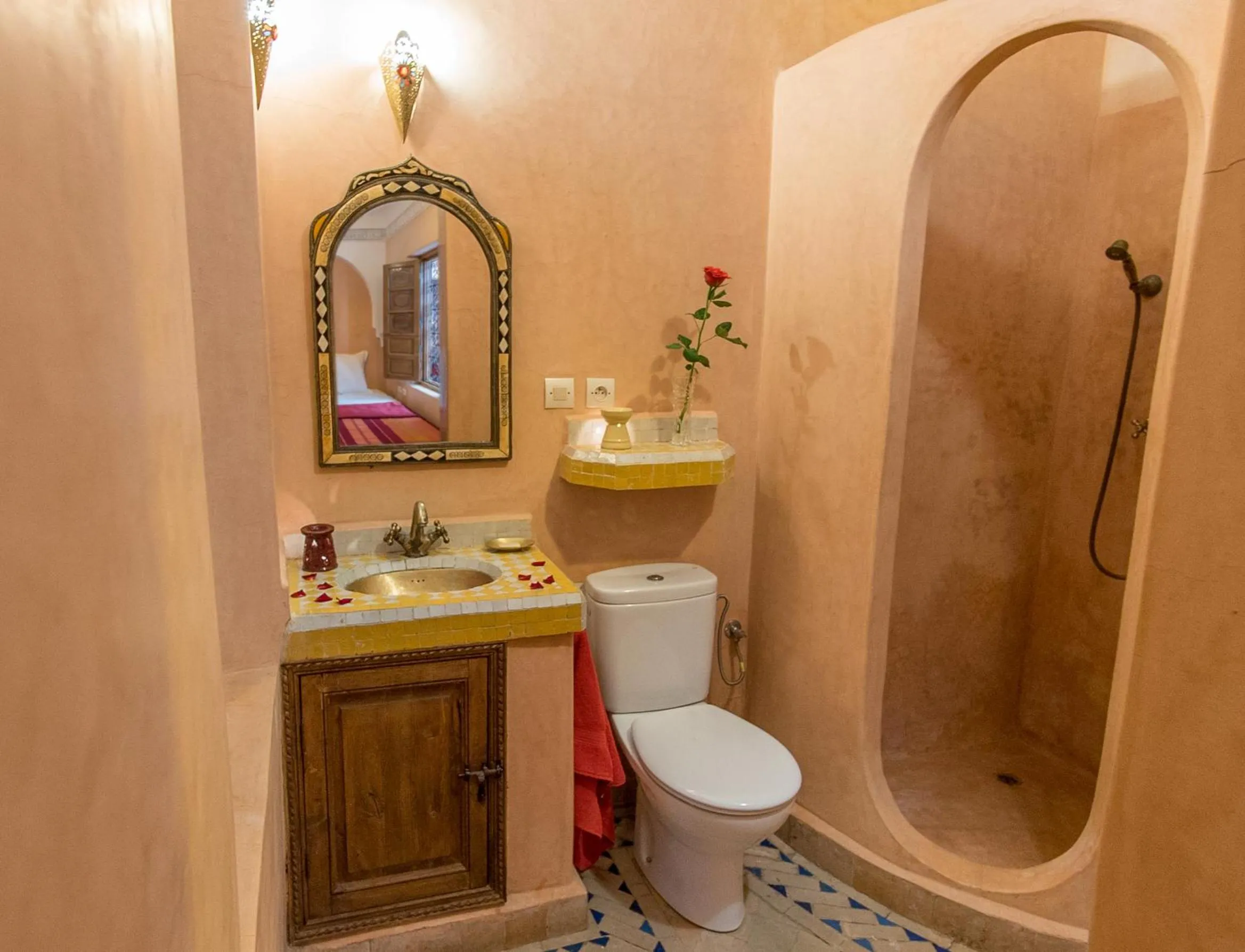 Shower in Riad Arbre Bleu