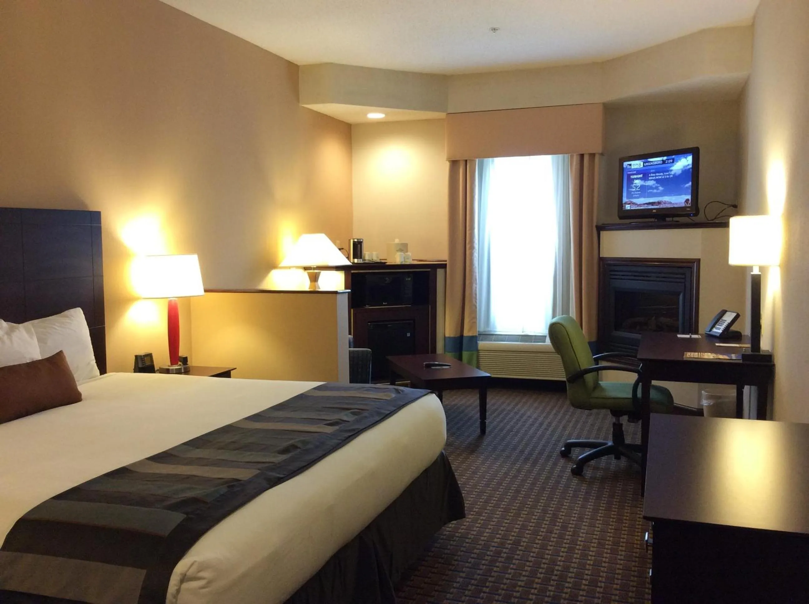 Day, Bed in Wingate by Wyndham High Point Greensboro Airport South