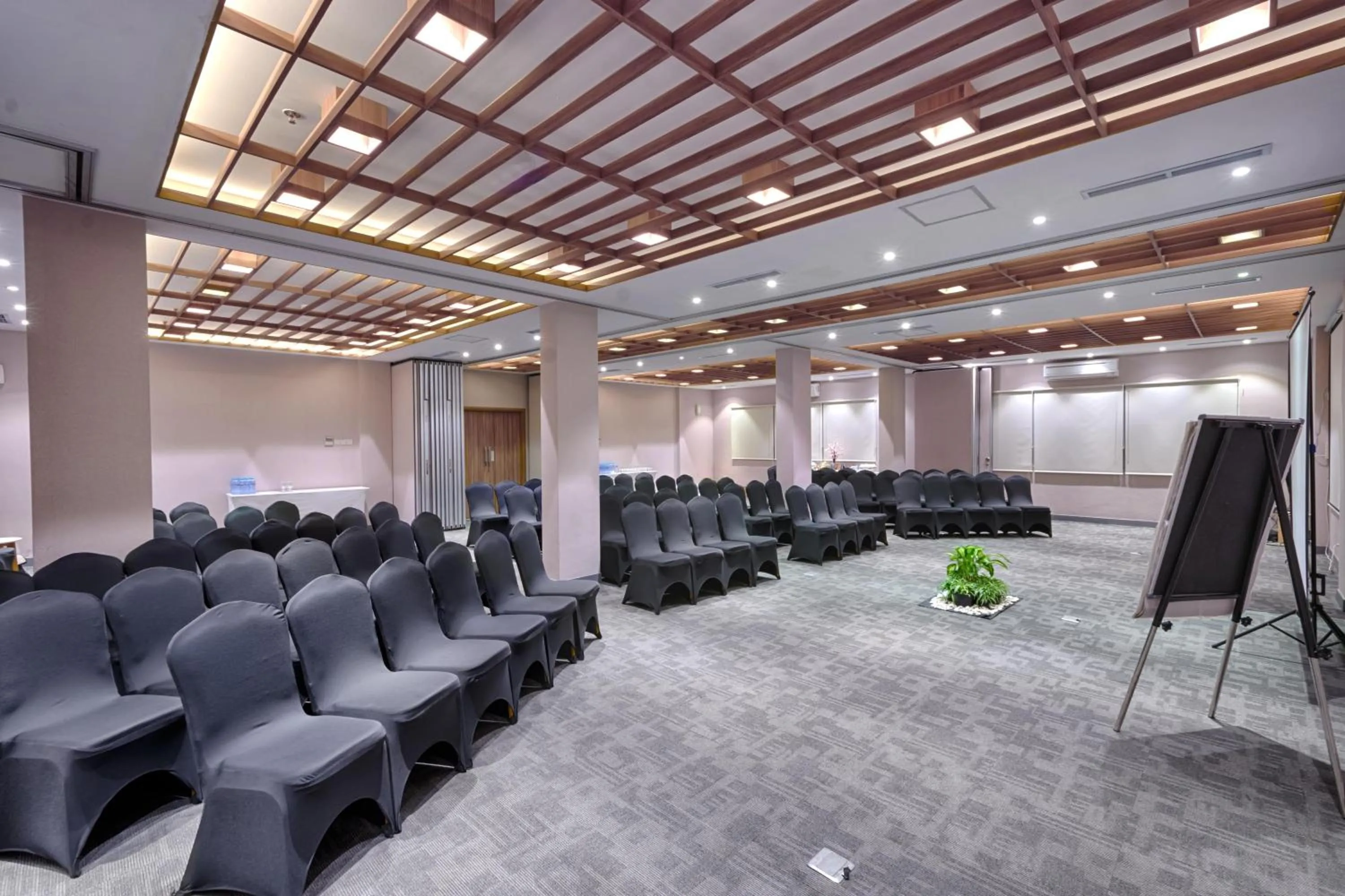 Meeting/conference room in Kuretakeso Kemang Hotel