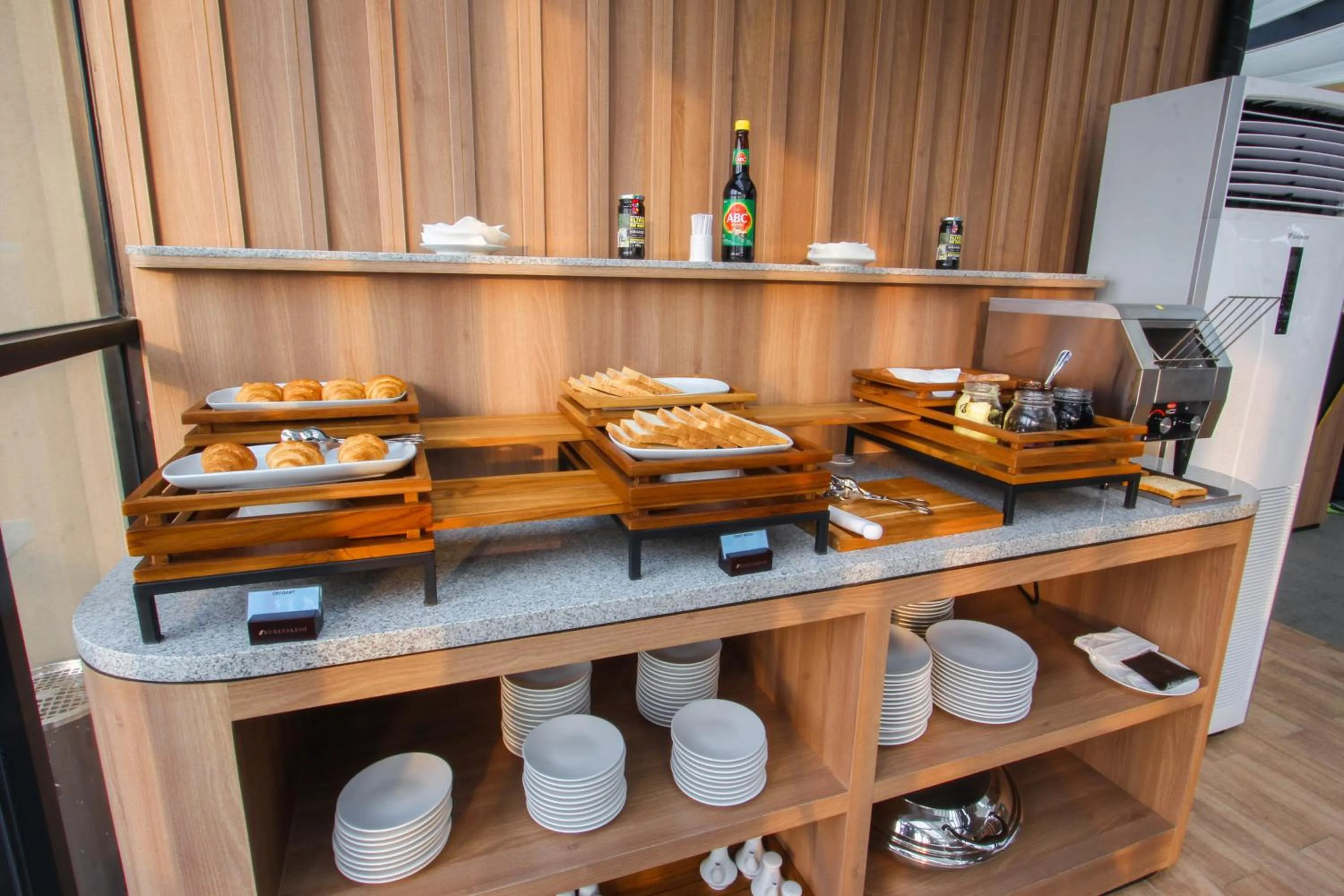 Breakfast in Kuretakeso Kemang Hotel