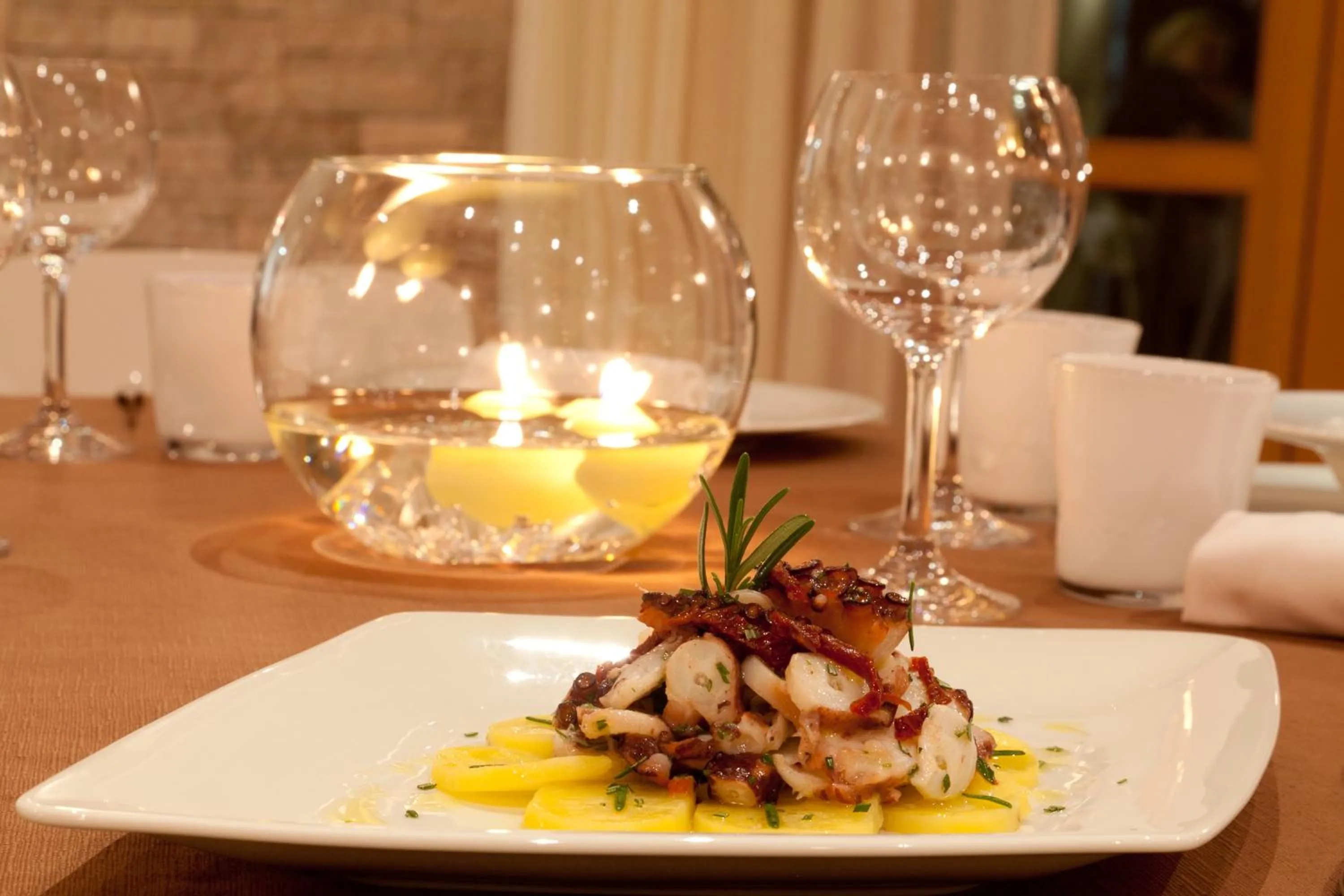 Food and drinks in VELANERA Hotel & Restaurant