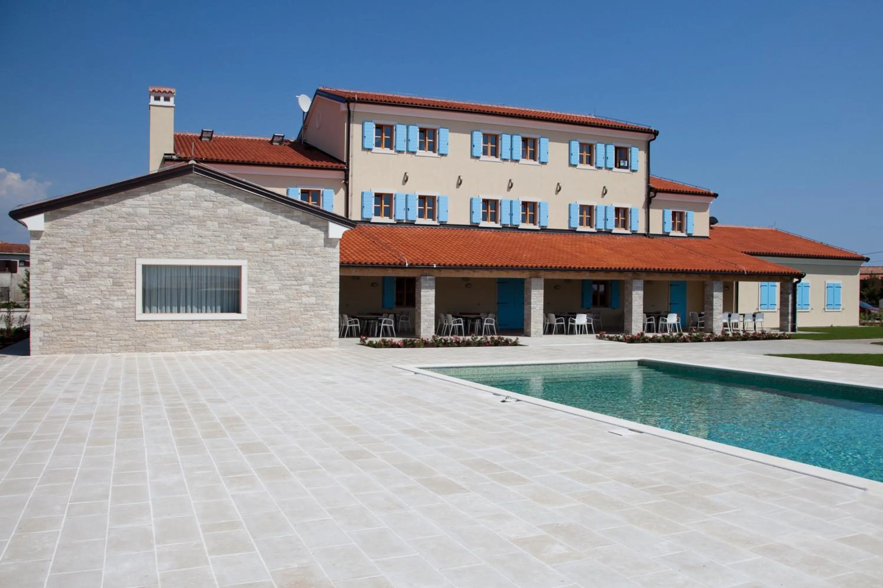 Facade/entrance in VELANERA Hotel & Restaurant