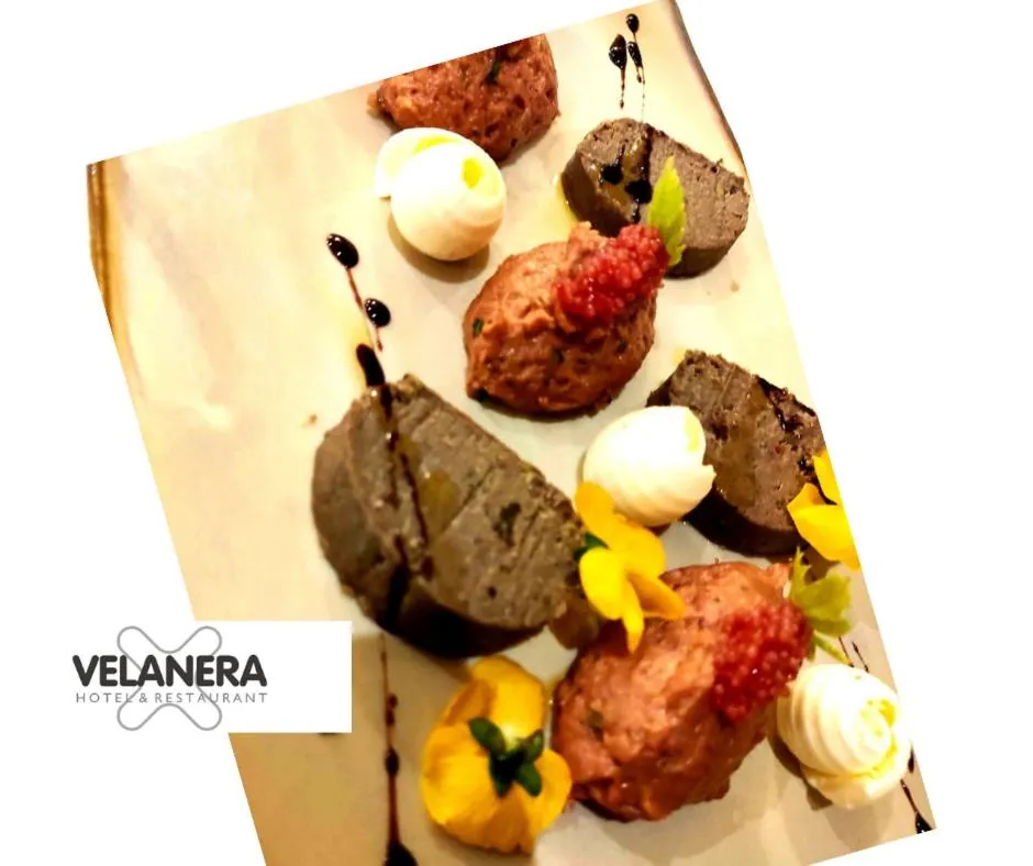 Food and drinks in VELANERA Hotel & Restaurant