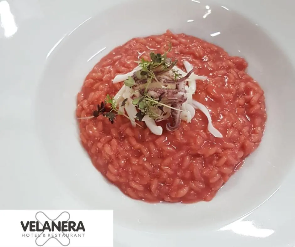 Food and drinks in VELANERA Hotel & Restaurant