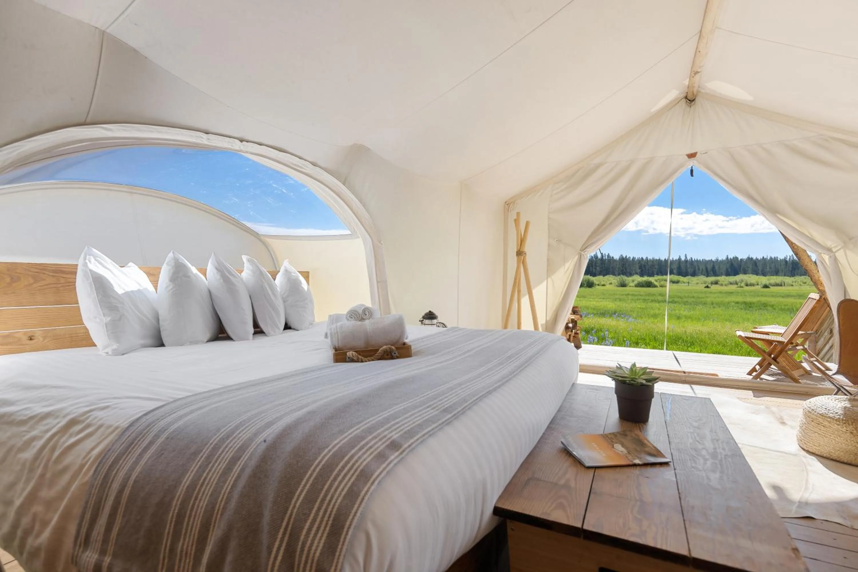 Bed in Under Canvas West Yellowstone