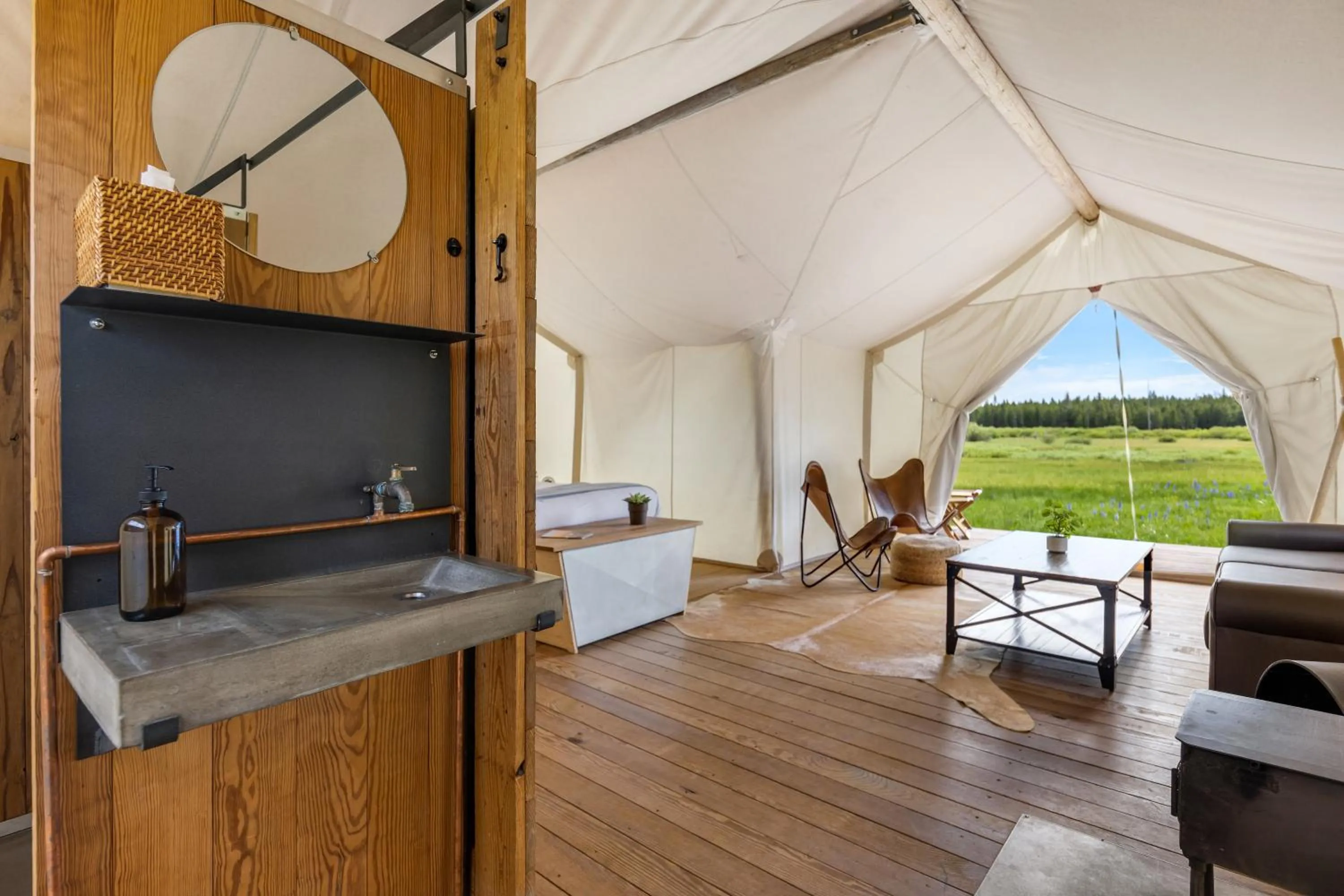 Bedroom in Under Canvas West Yellowstone