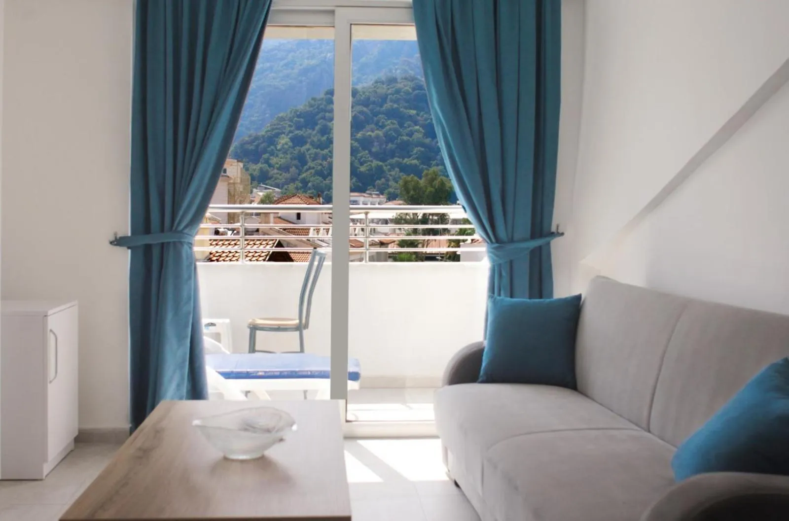 Seating area in Navy Hotel