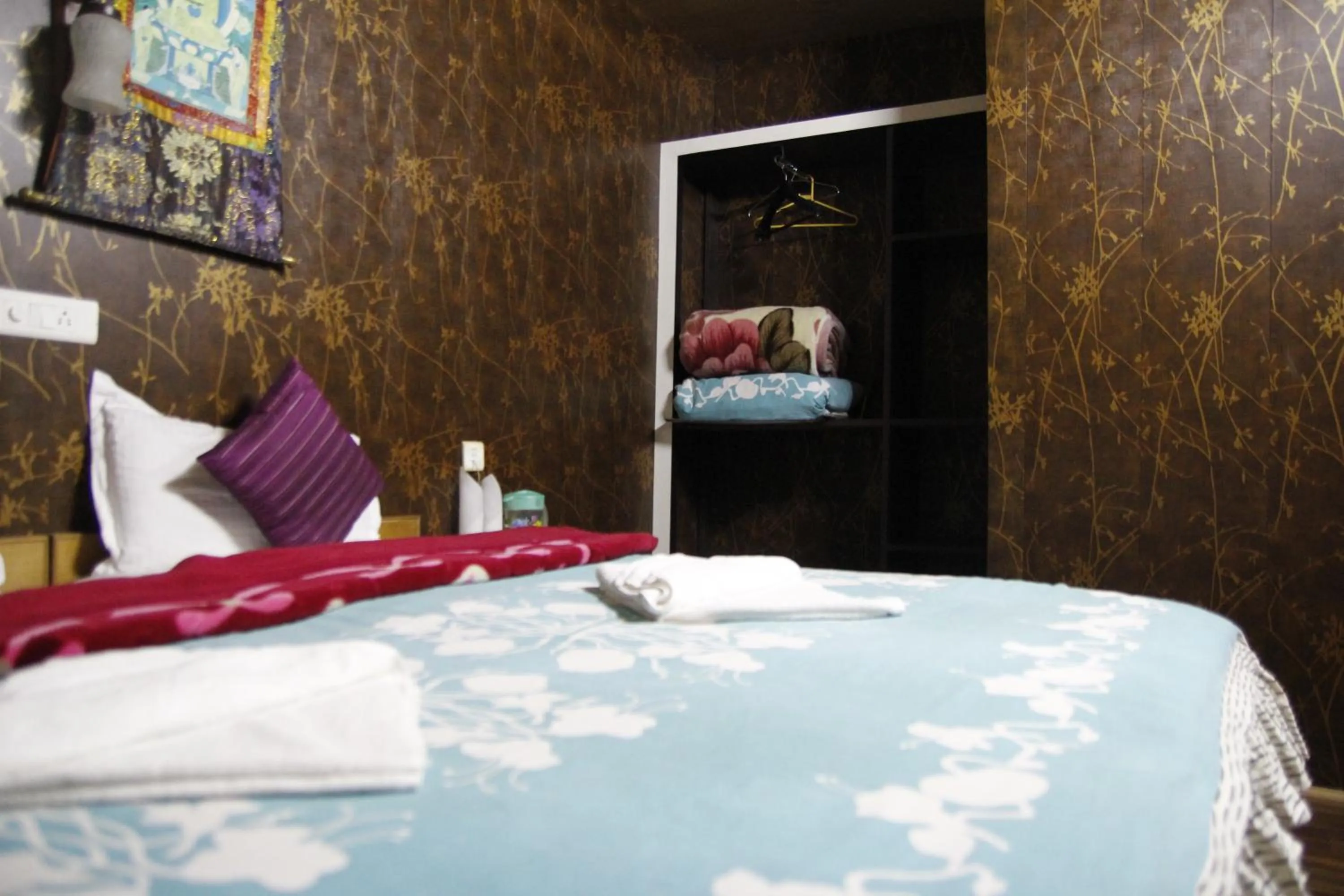 Bed in Mandarin Resort - Kaluk