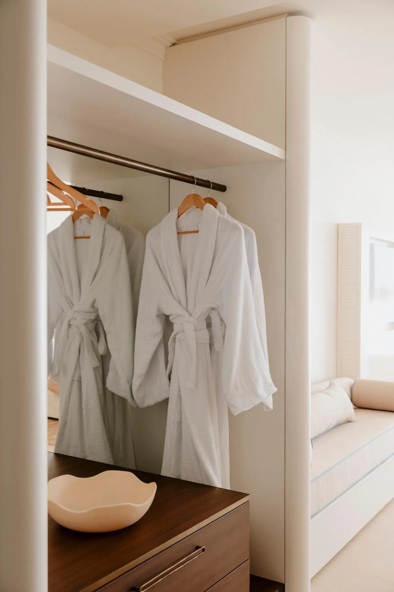 wardrobe, Bed in Marina Resort