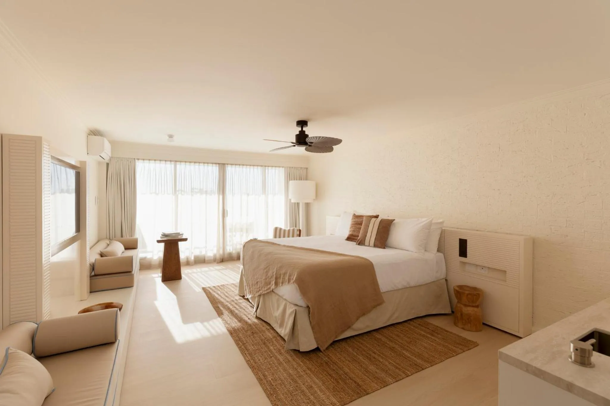 Living room, Bed in Marina Resort