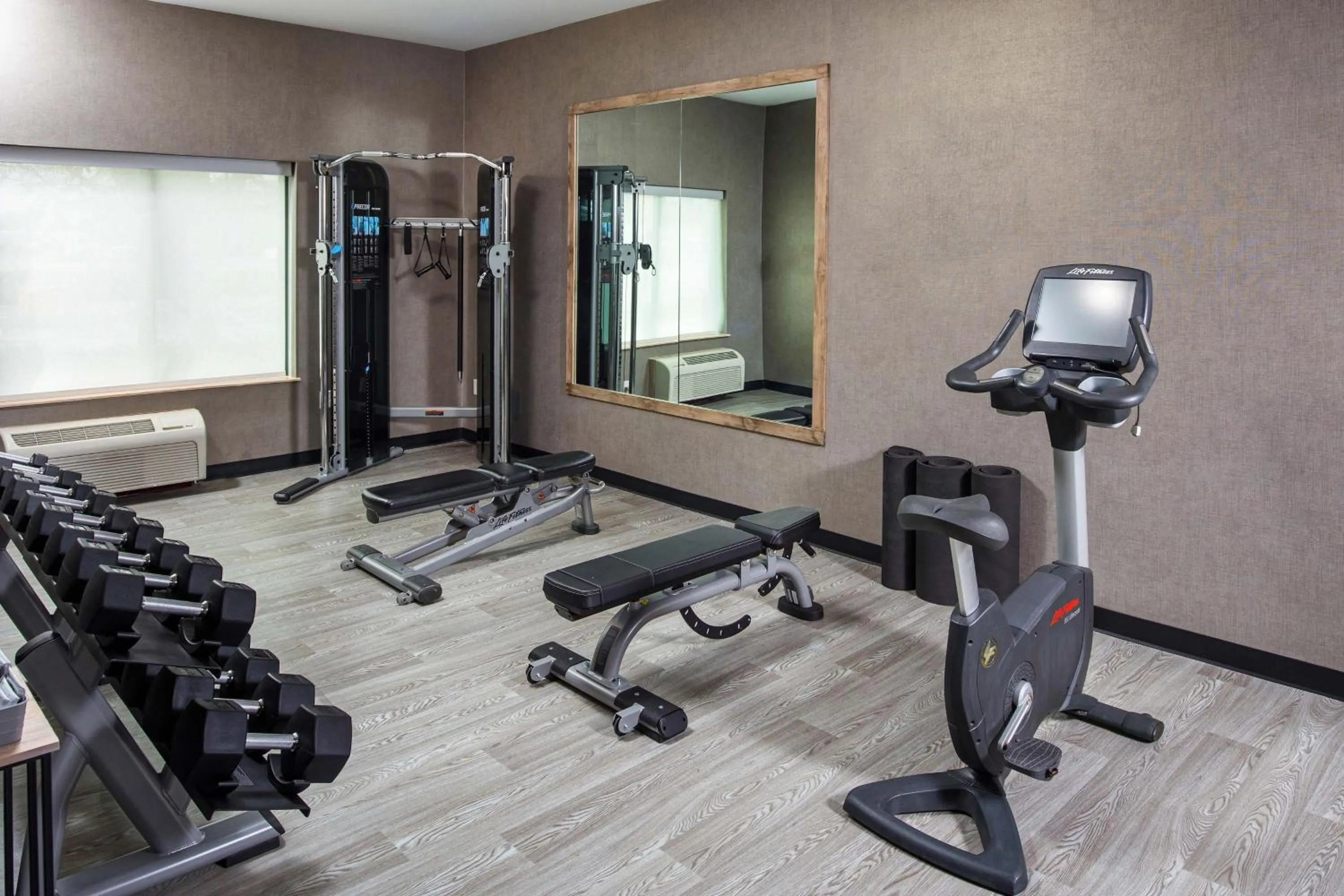 Fitness centre/facilities in Four Points by Sheraton Appleton
